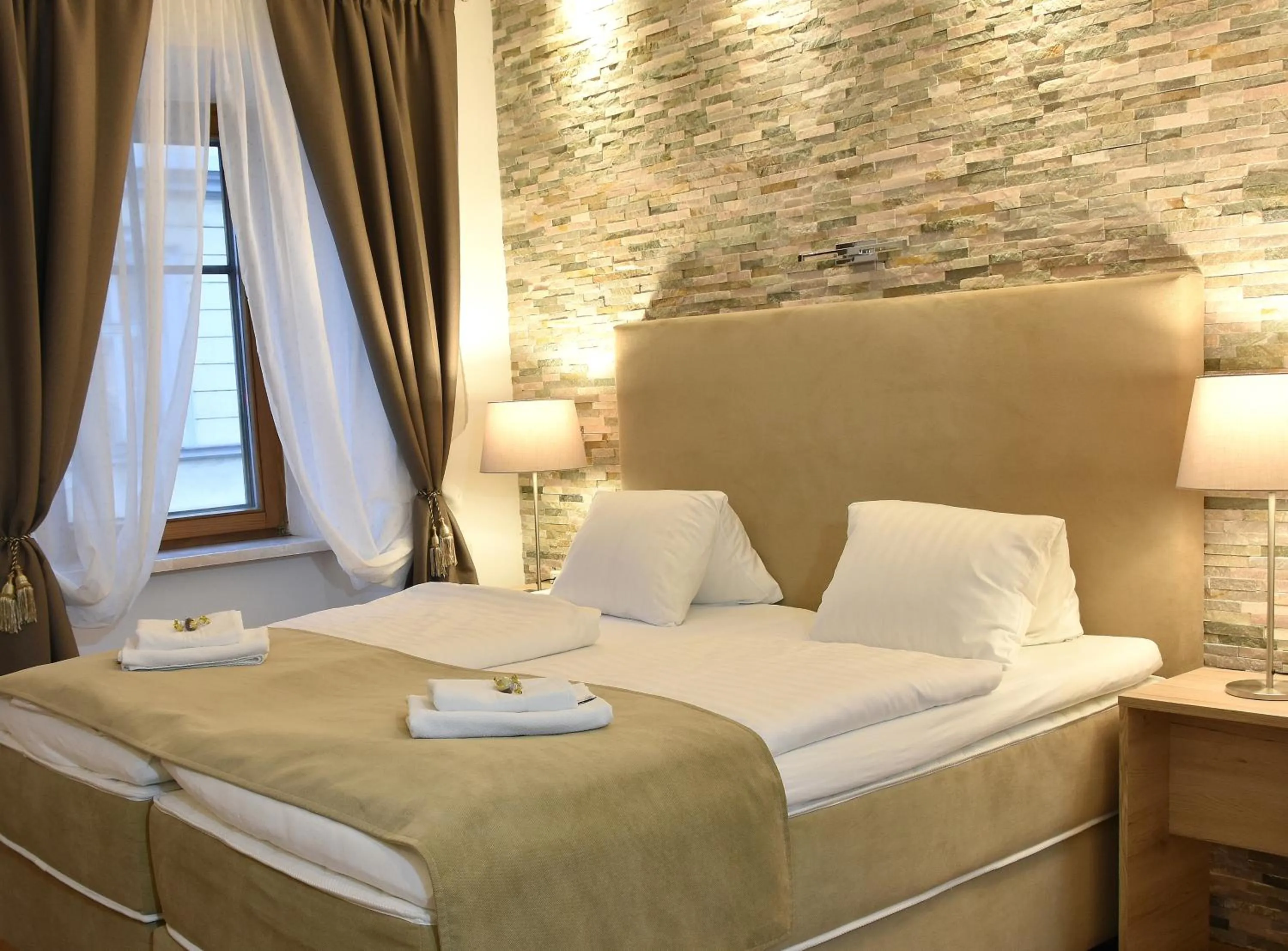 Bed in Hotel Torwirt