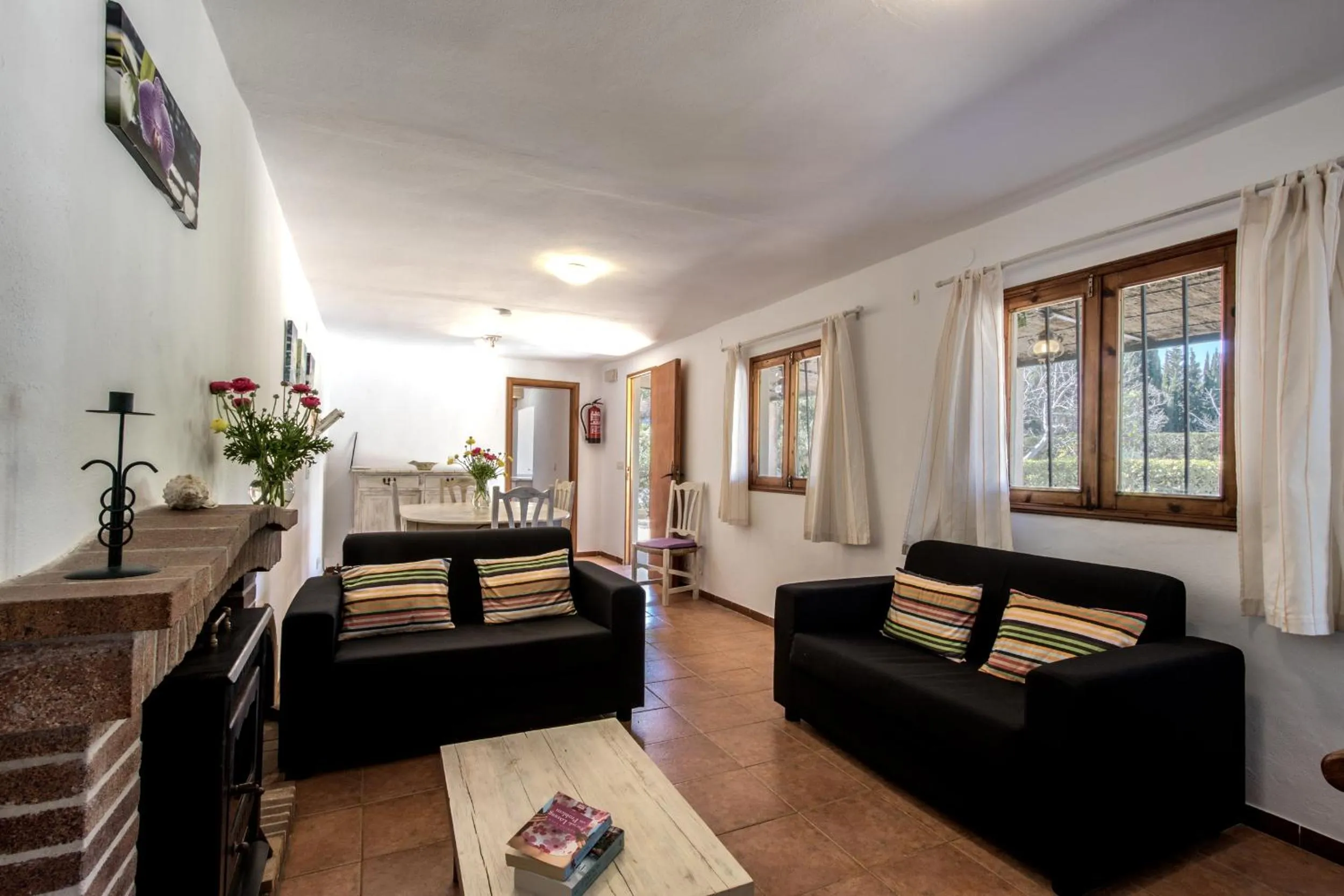 Living room in Villa La Palmera By homevillas360