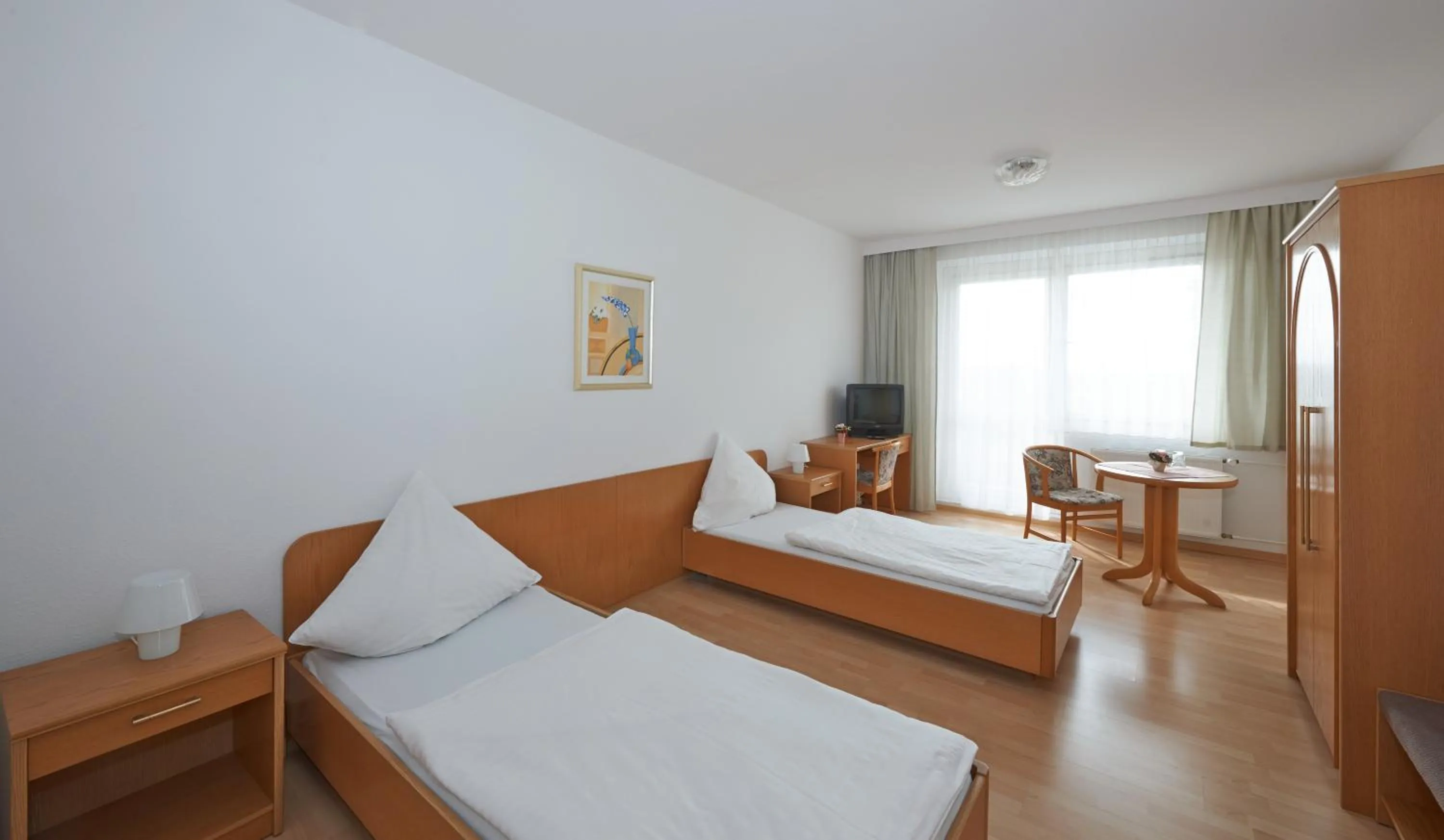 Photo of the whole room, Bed in Alpha Apparthotel leipzig-Rötha