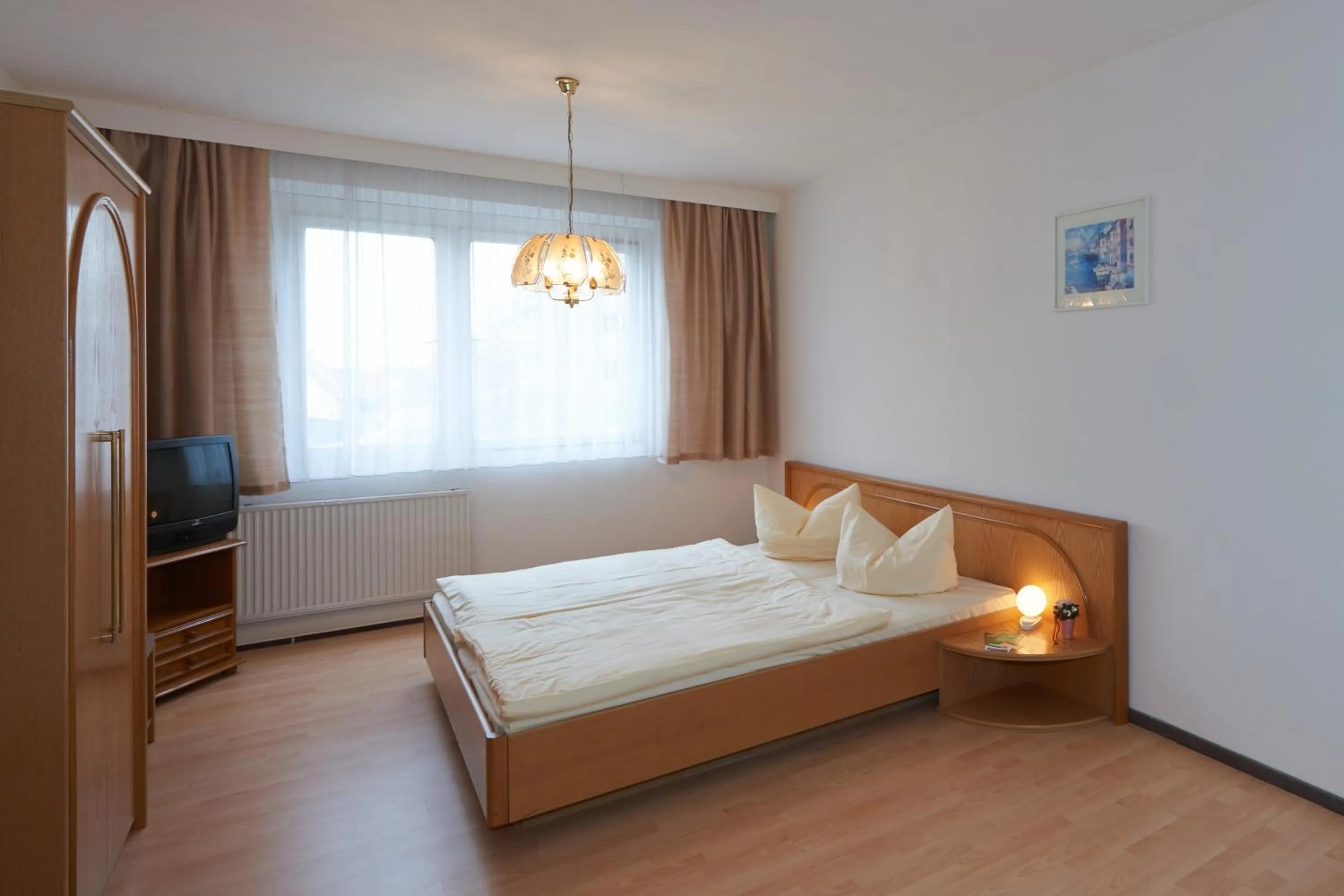 Photo of the whole room, Bed in Alpha Apparthotel leipzig-Rötha