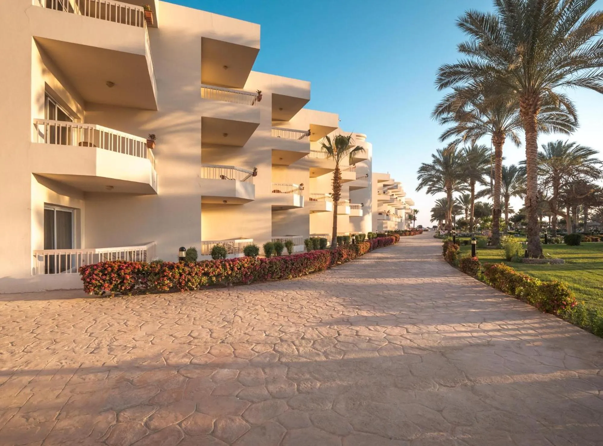 Property building in Hurghada Long Beach Resort