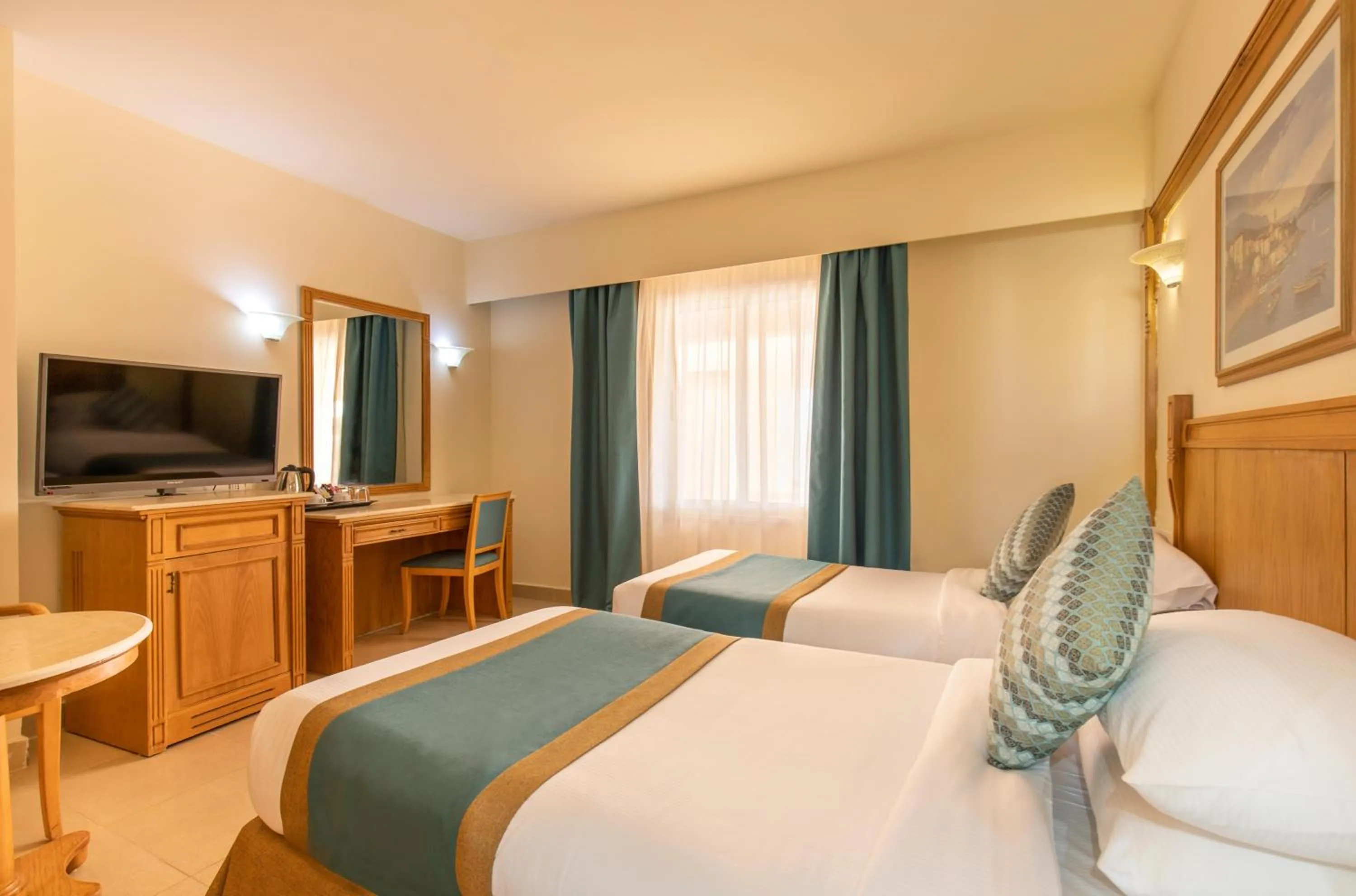 Photo of the whole room, Bed in Hurghada Long Beach Resort