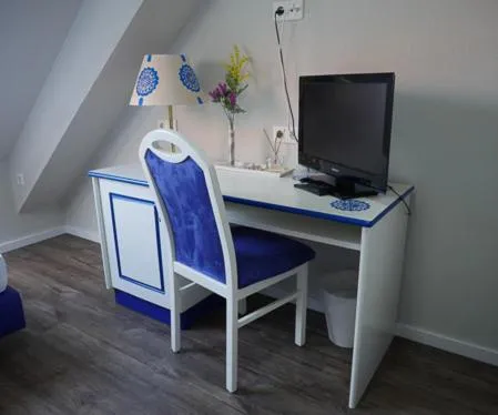 TV and multimedia in Hotel & Ristorante Positano