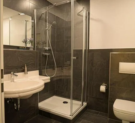 Shower in Hotel & Ristorante Positano