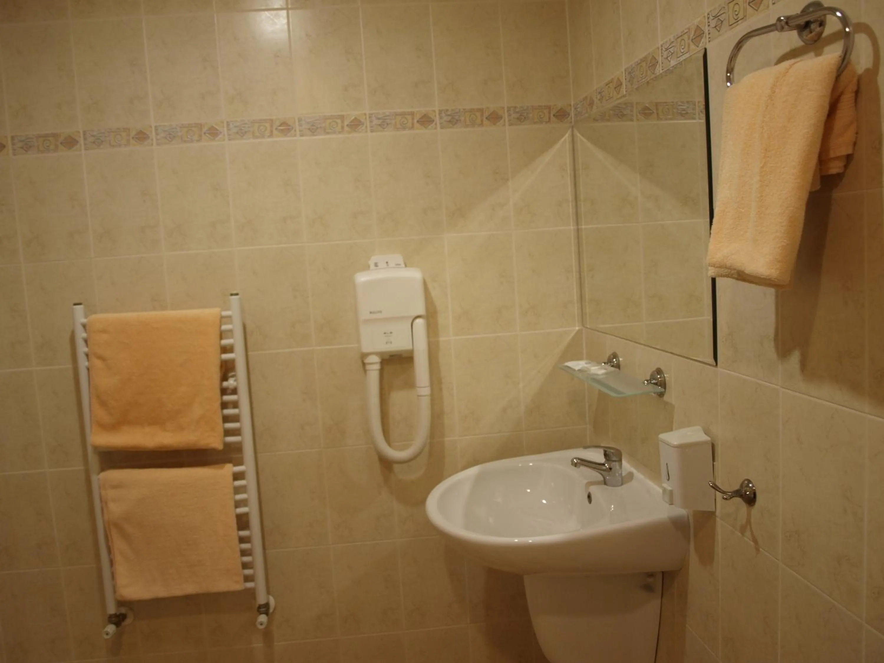 Bathroom in Paralax Hotel