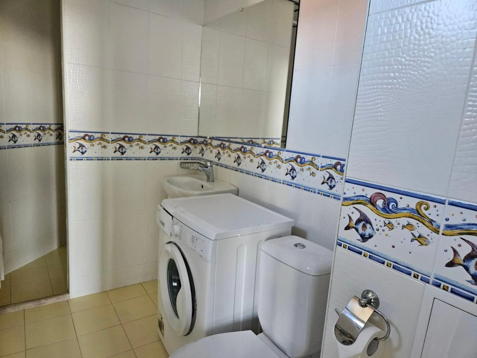 Bathroom in Paralax Hotel