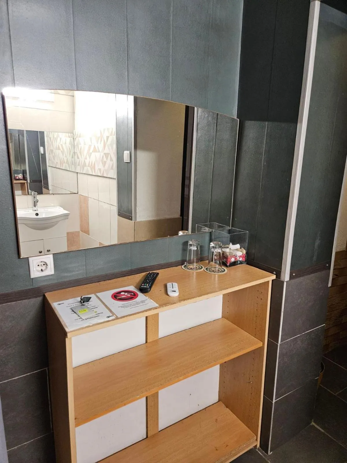 wardrobe in Paralax Hotel