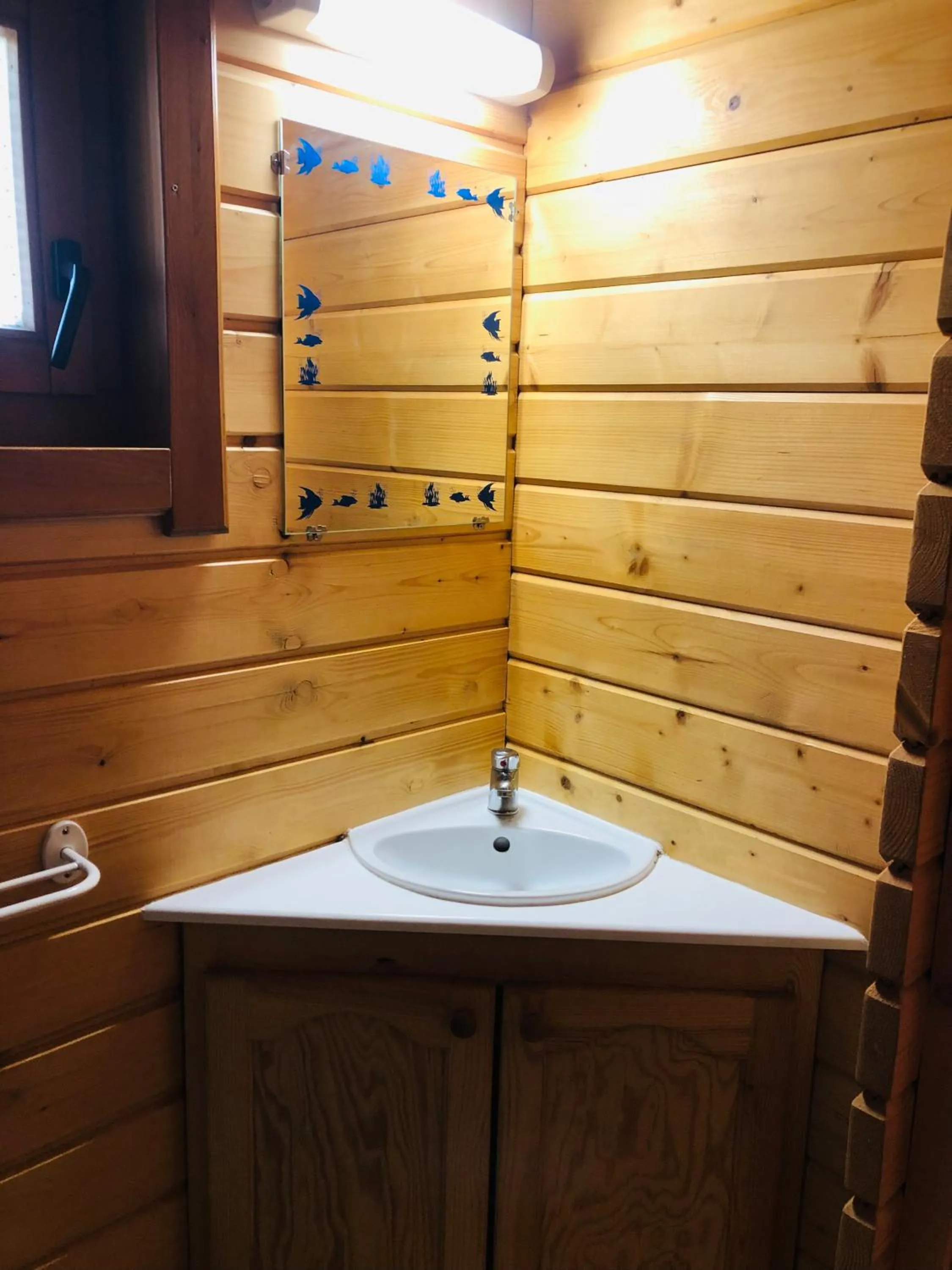 Bathroom in Camping, Hôtel De Plein Air Les Cariamas