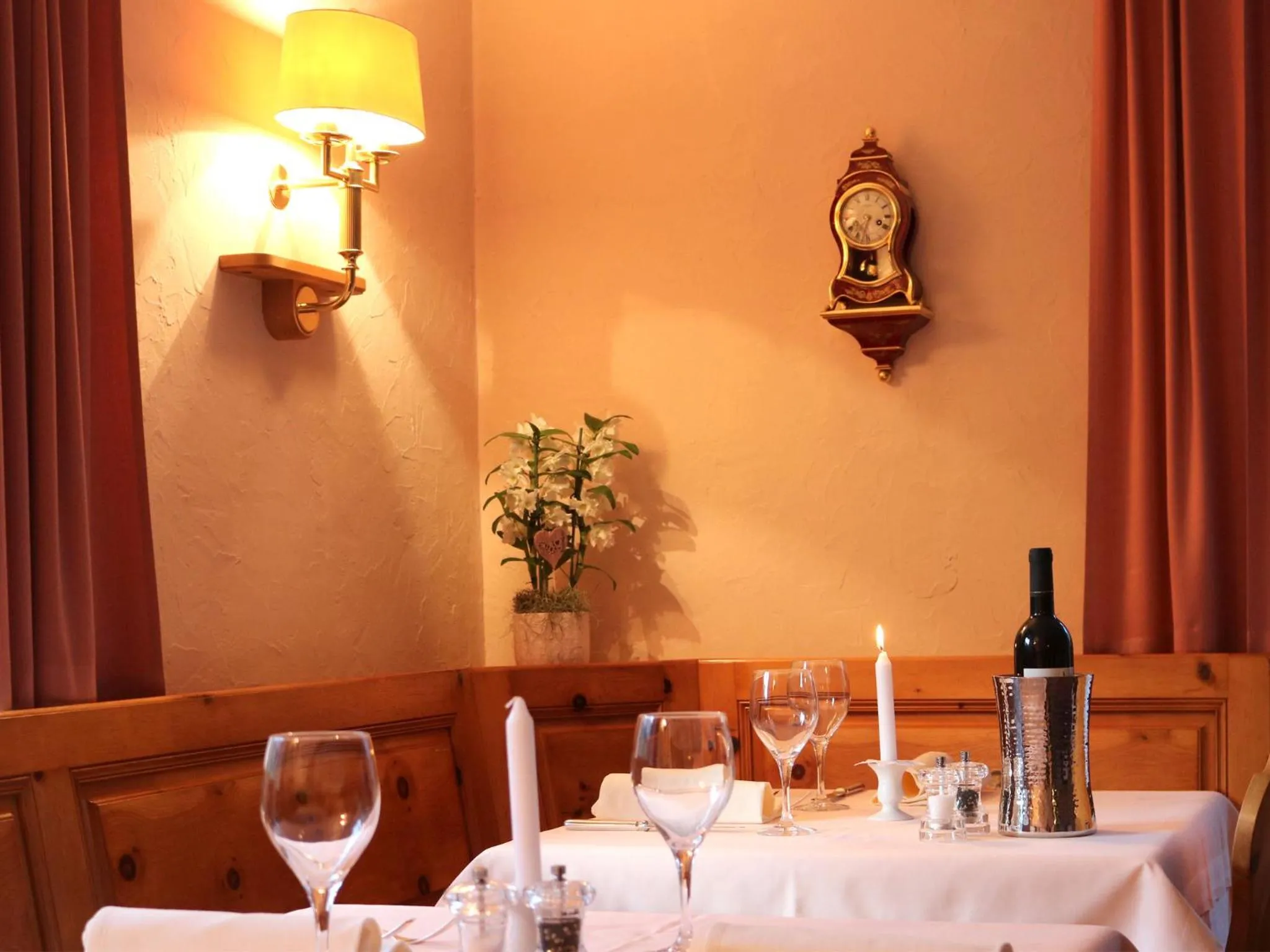 Restaurant/places to eat in Hotel Schweizerhof Sta Maria