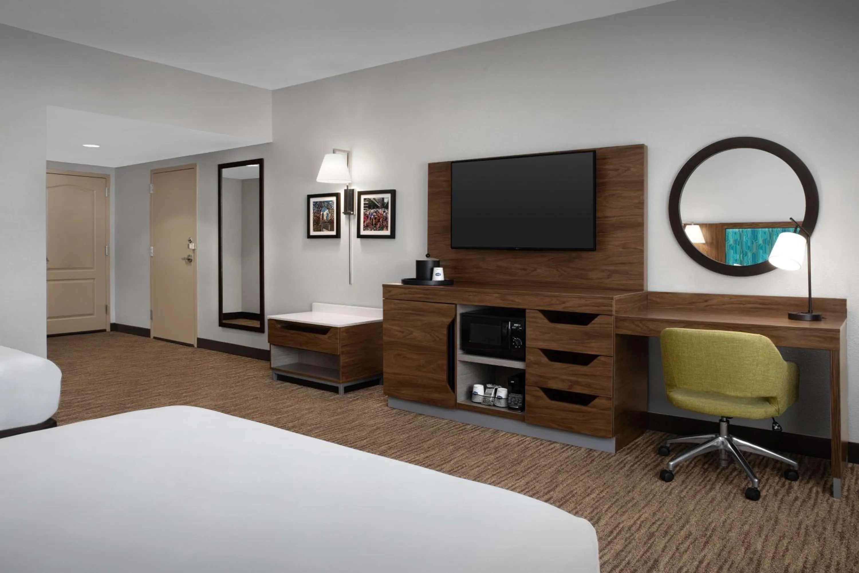 Bedroom, Bed in Hampton Inn & Suites-Knoxville/North I-75