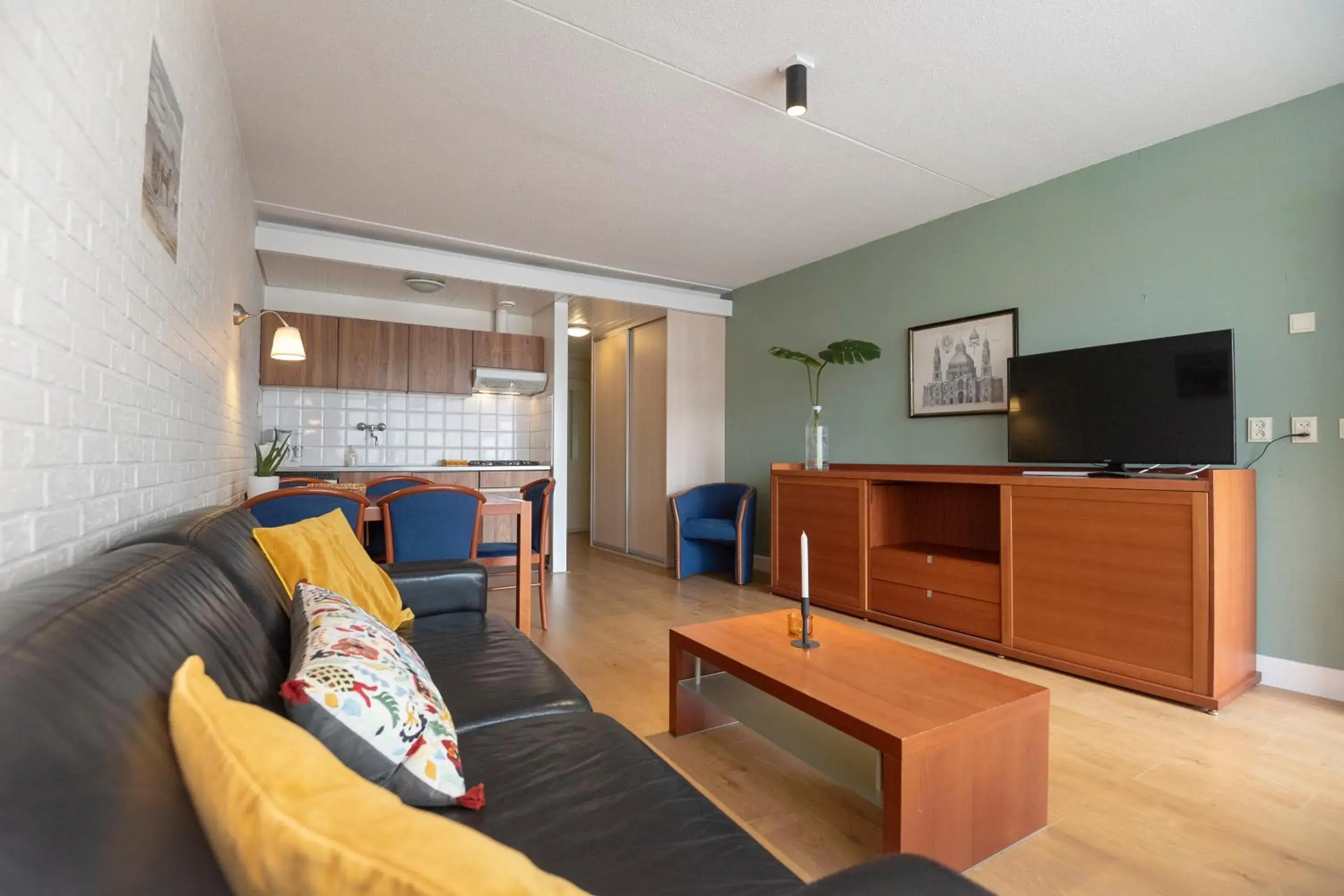 Family Studio in Hotel Royal Family Studio in Hotel Royal