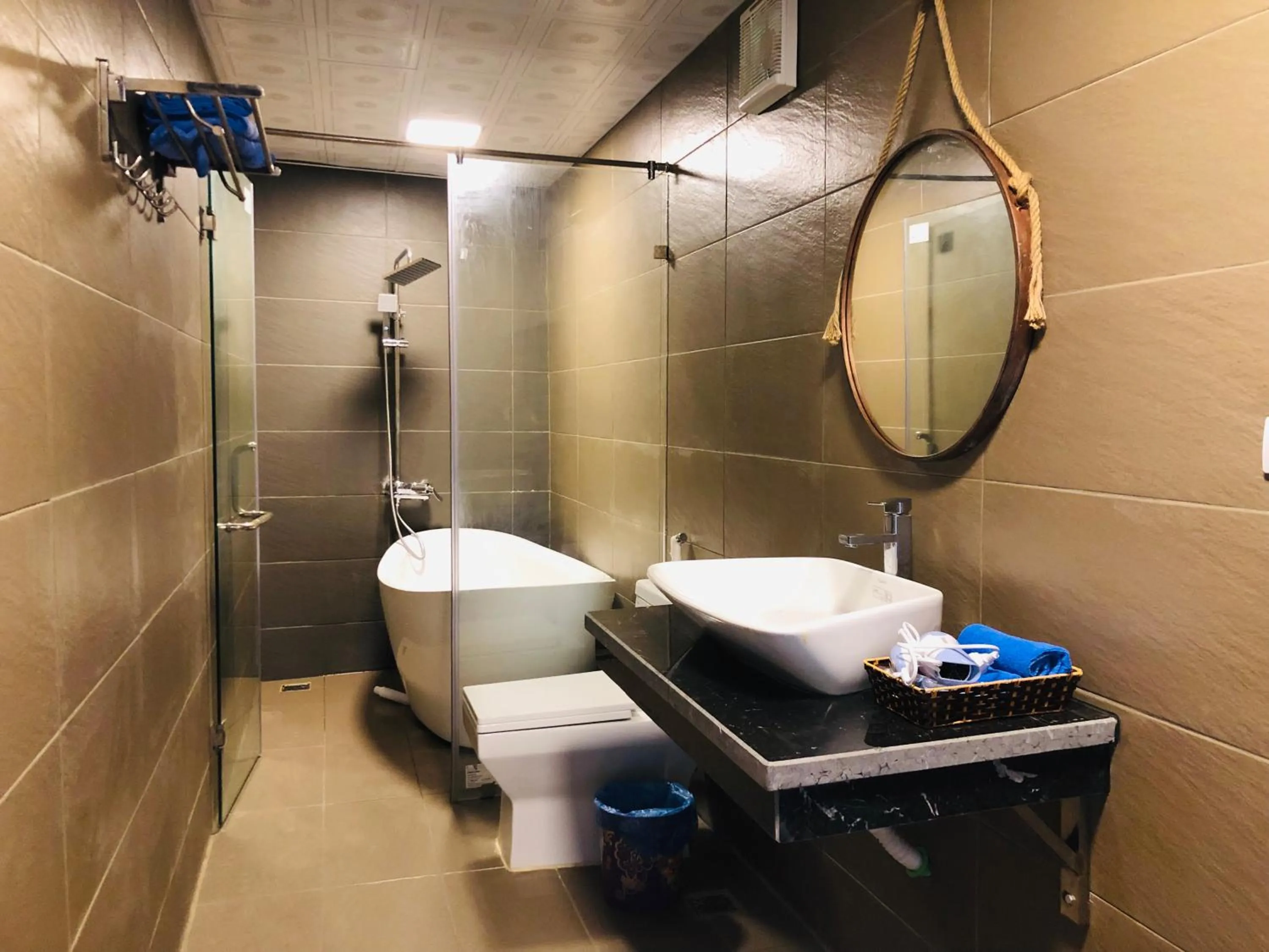 Toilet in Youth Homestay Sapa