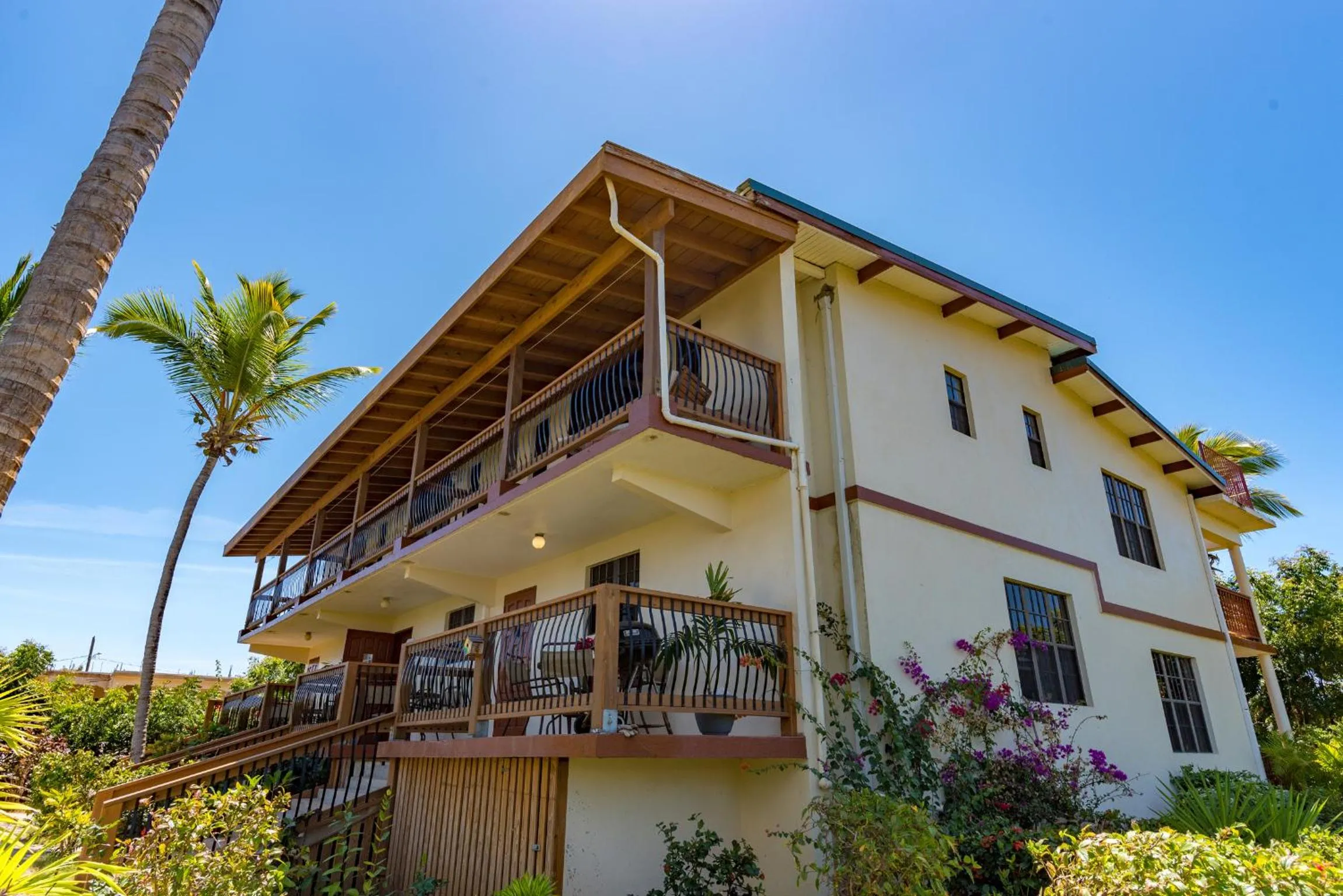 Bayview Vacation Apartments