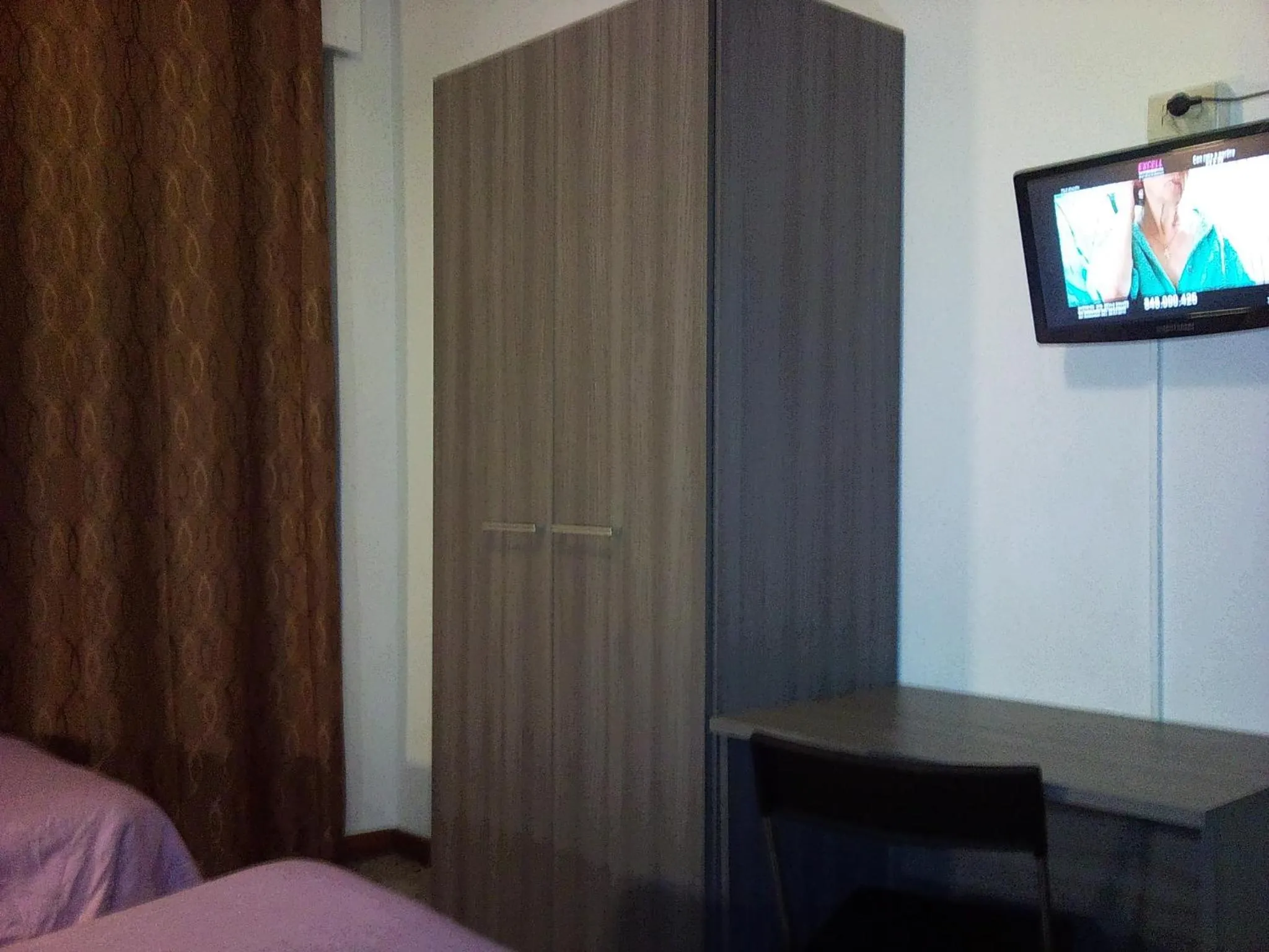 TV and multimedia, Bed in Hotel Bristol