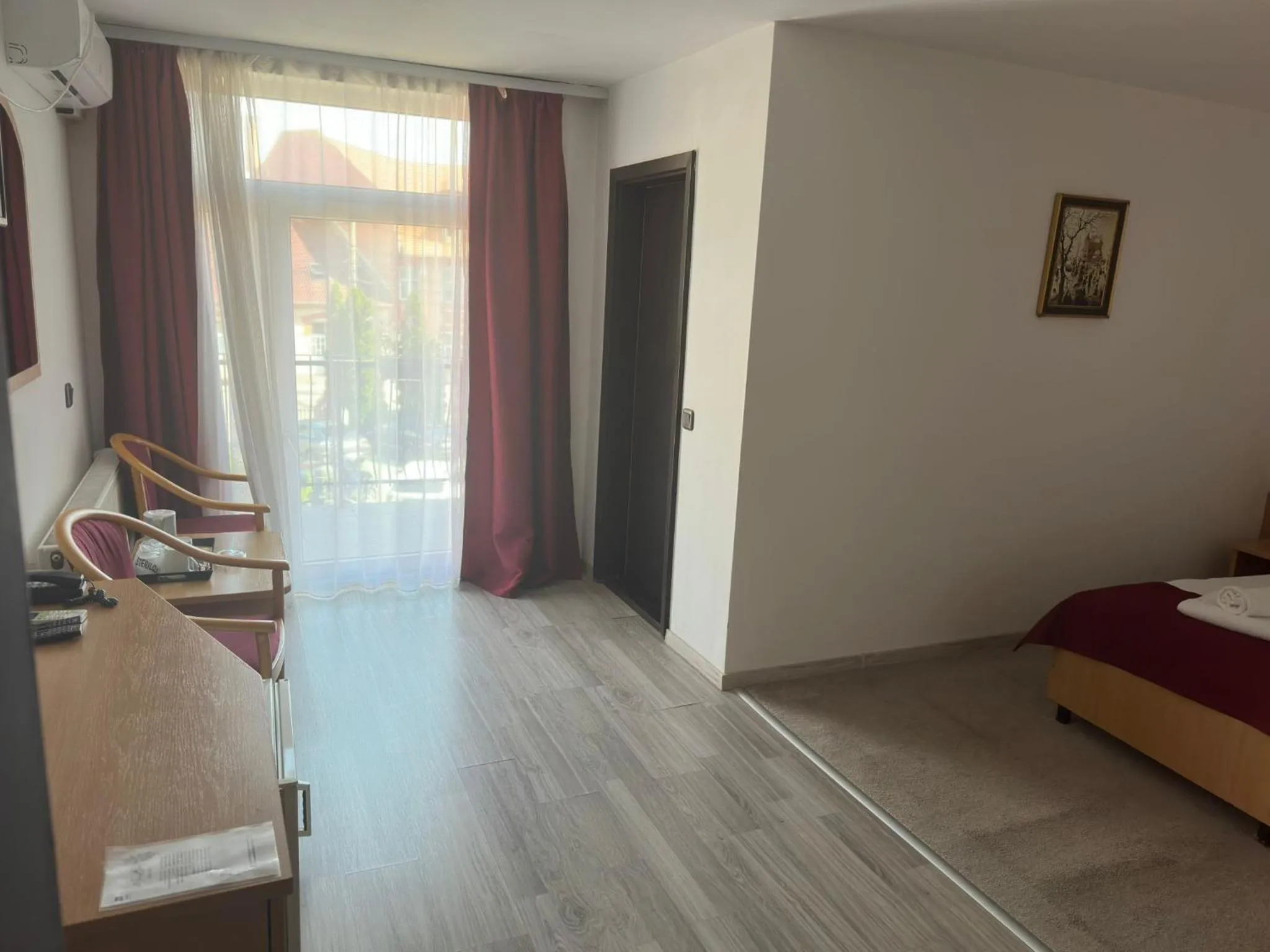 Photo of the whole room, Bed in Hotel Apollo Central