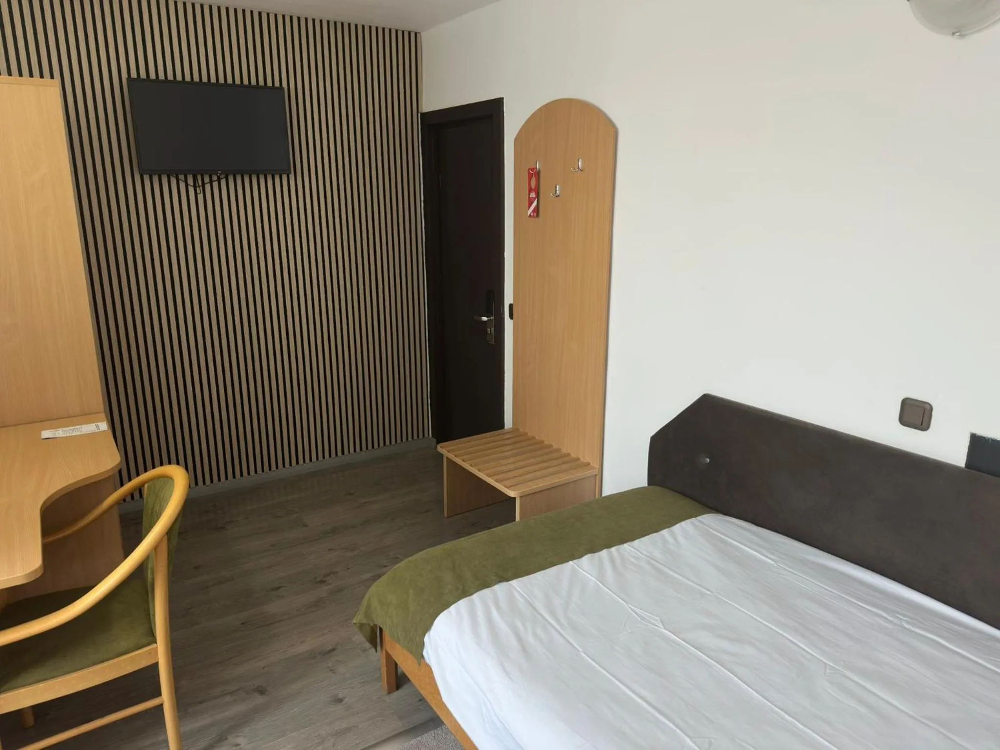 Photo of the whole room, Bed in Hotel Apollo Central