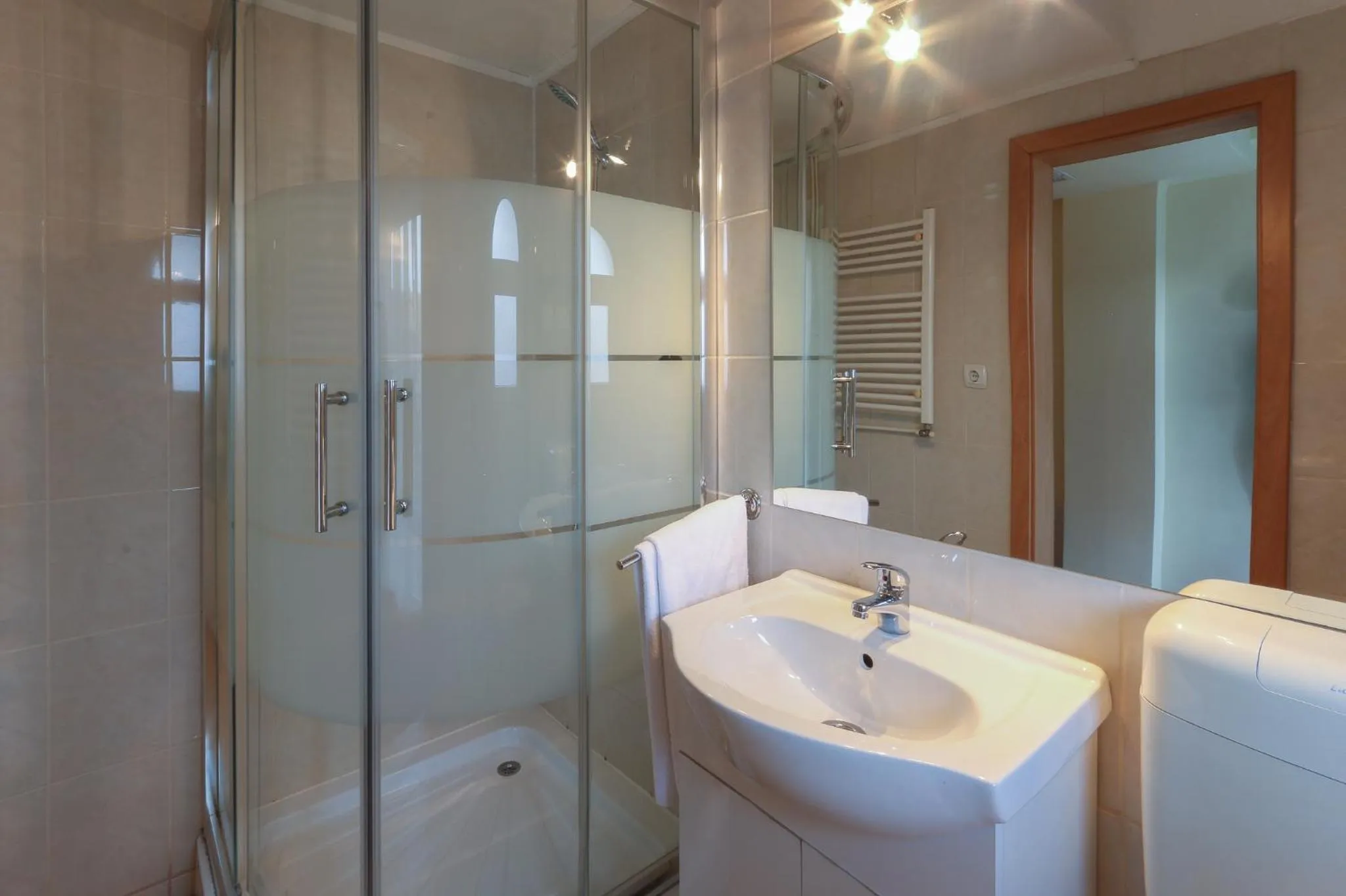 Double Room in Hotel Apollo Central