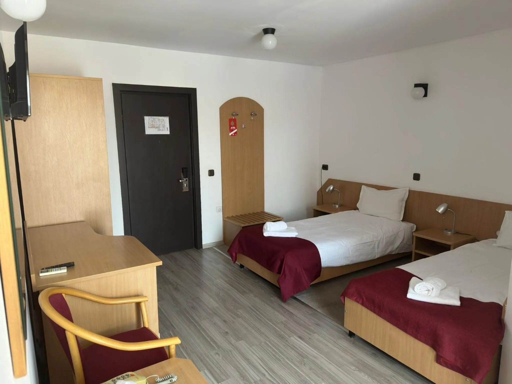 Photo of the whole room, Bed in Hotel Apollo Central