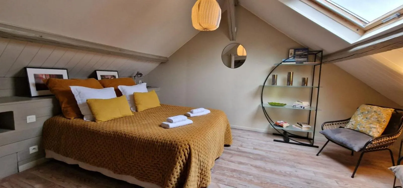 Bed in La Cour Sainte Catherine demeure de charme