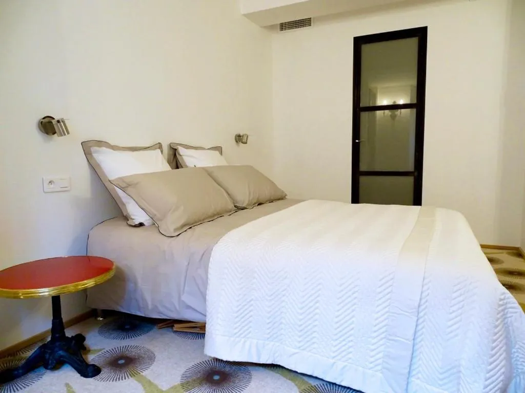 Bed in Demeure d'hôtes Le Rocher