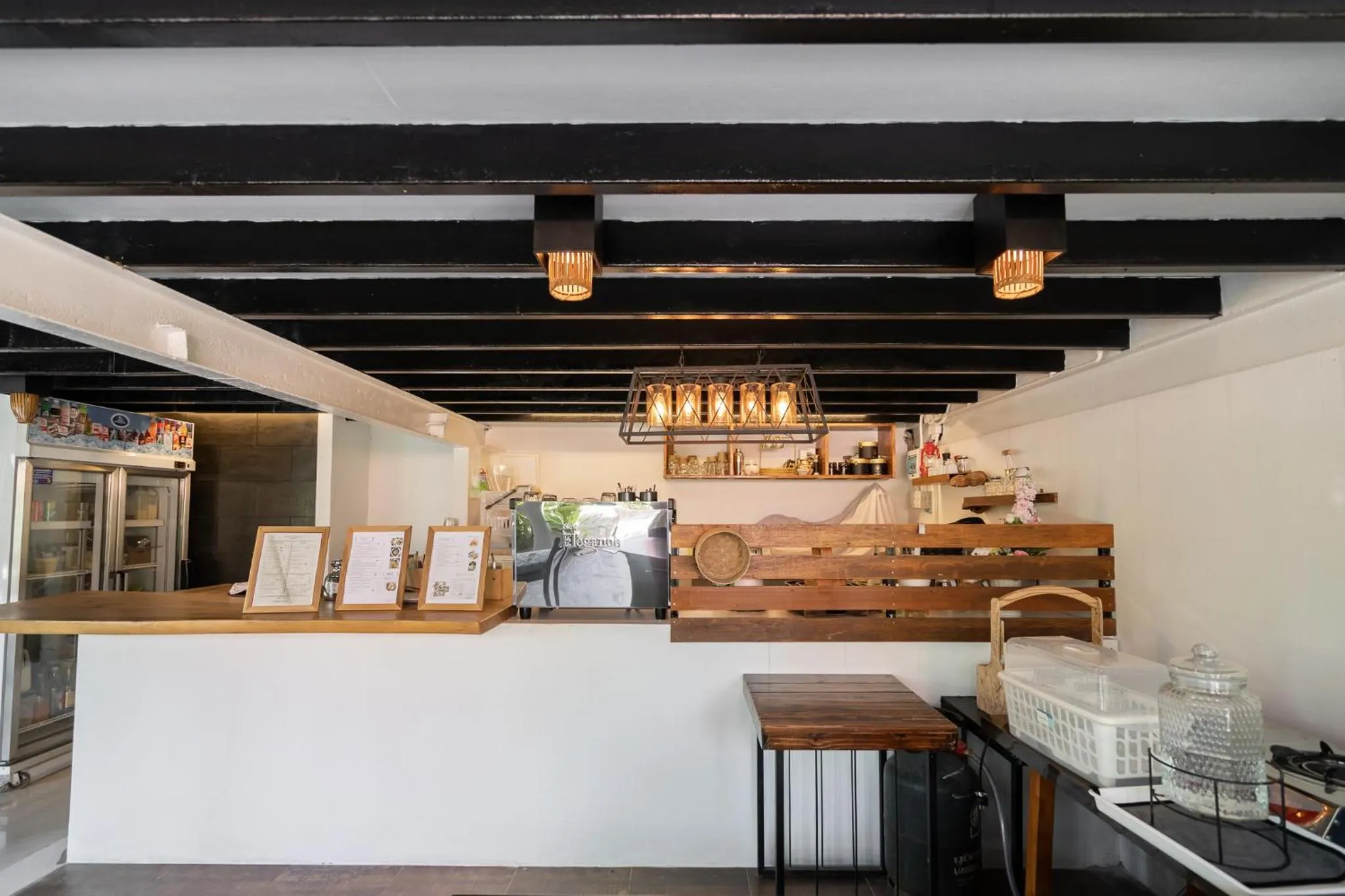 Restaurant/places to eat in The Loft Panwa Resort