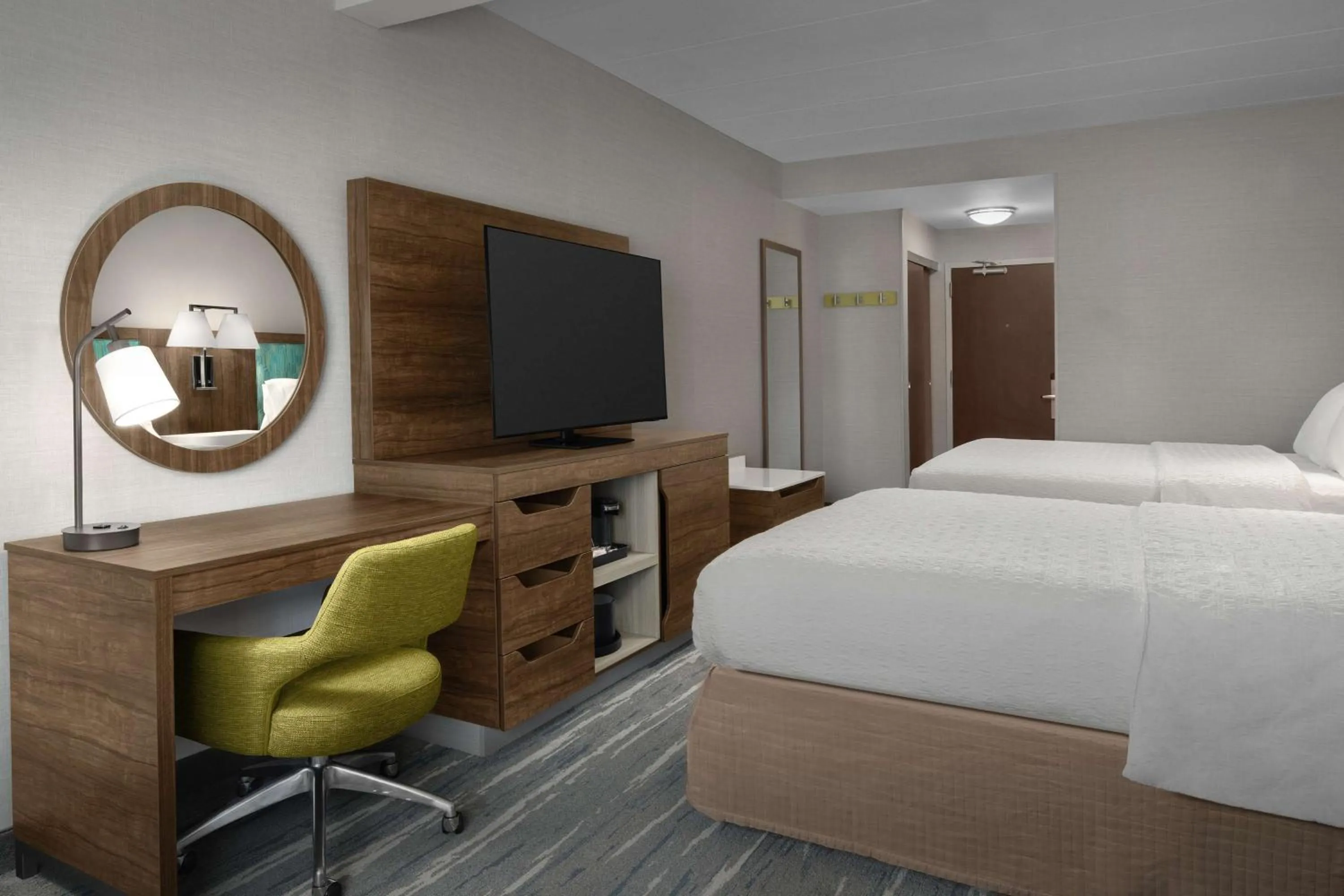 Bed in Hampton Inn Haverhill