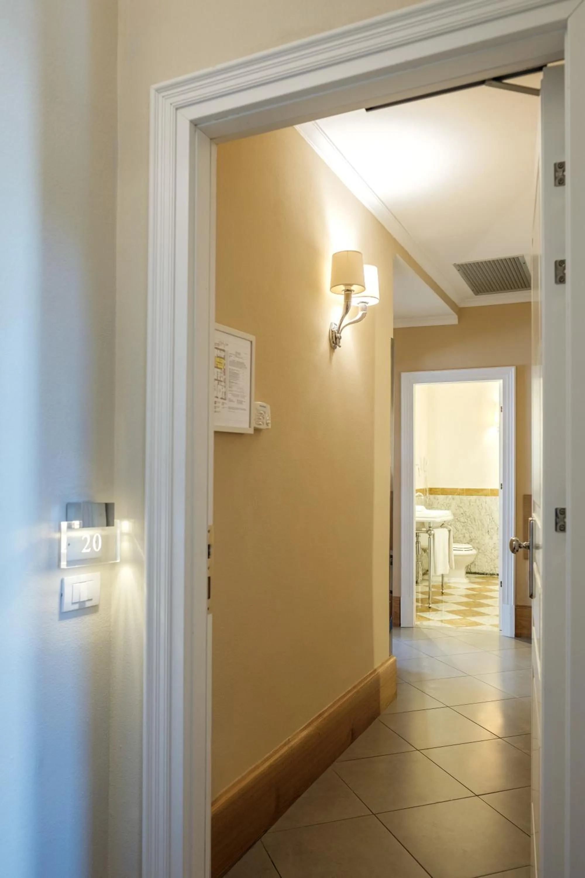 Bathroom in Villa Tolomei Hotel & Resort