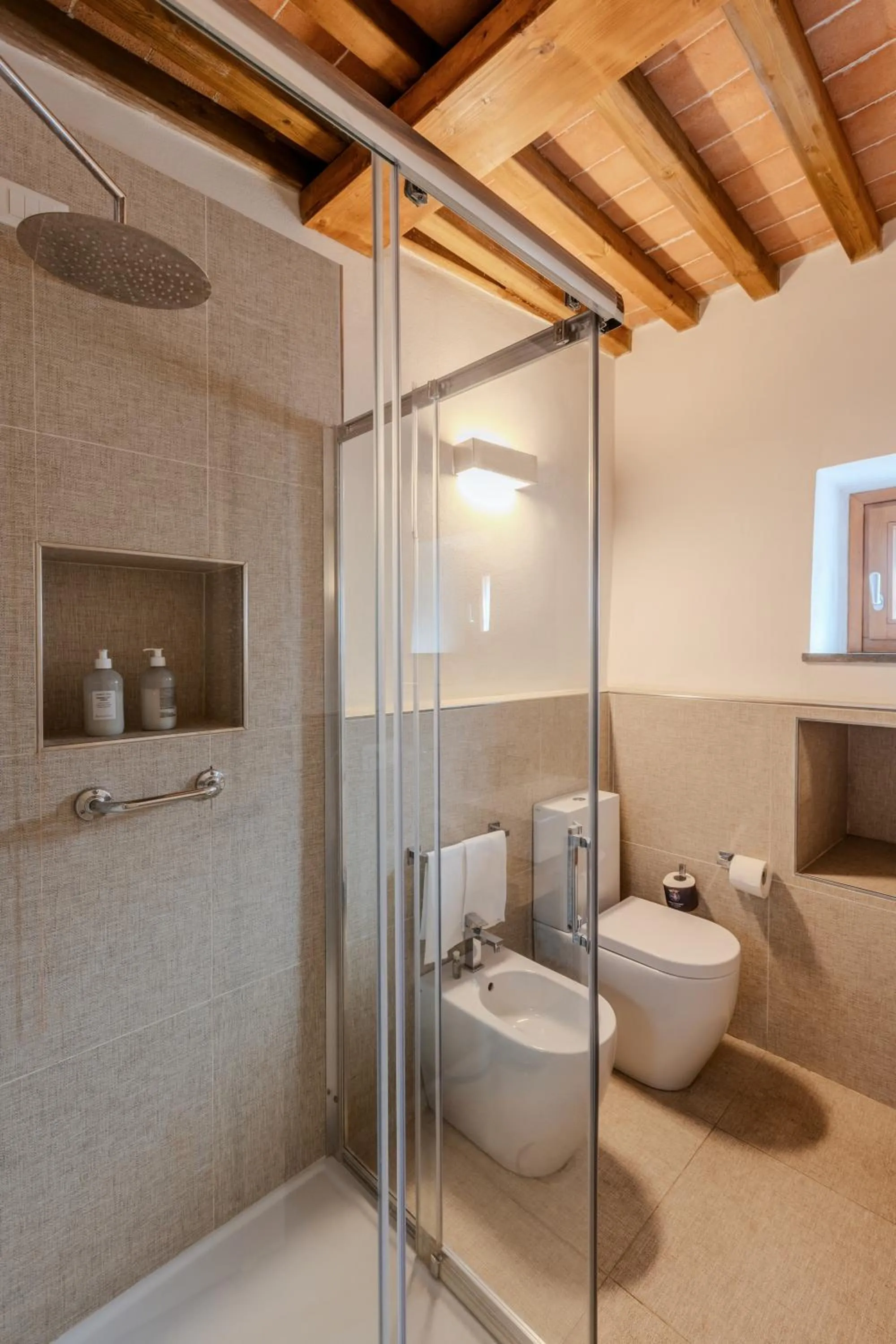 Bathroom in Villa Tolomei Hotel & Resort