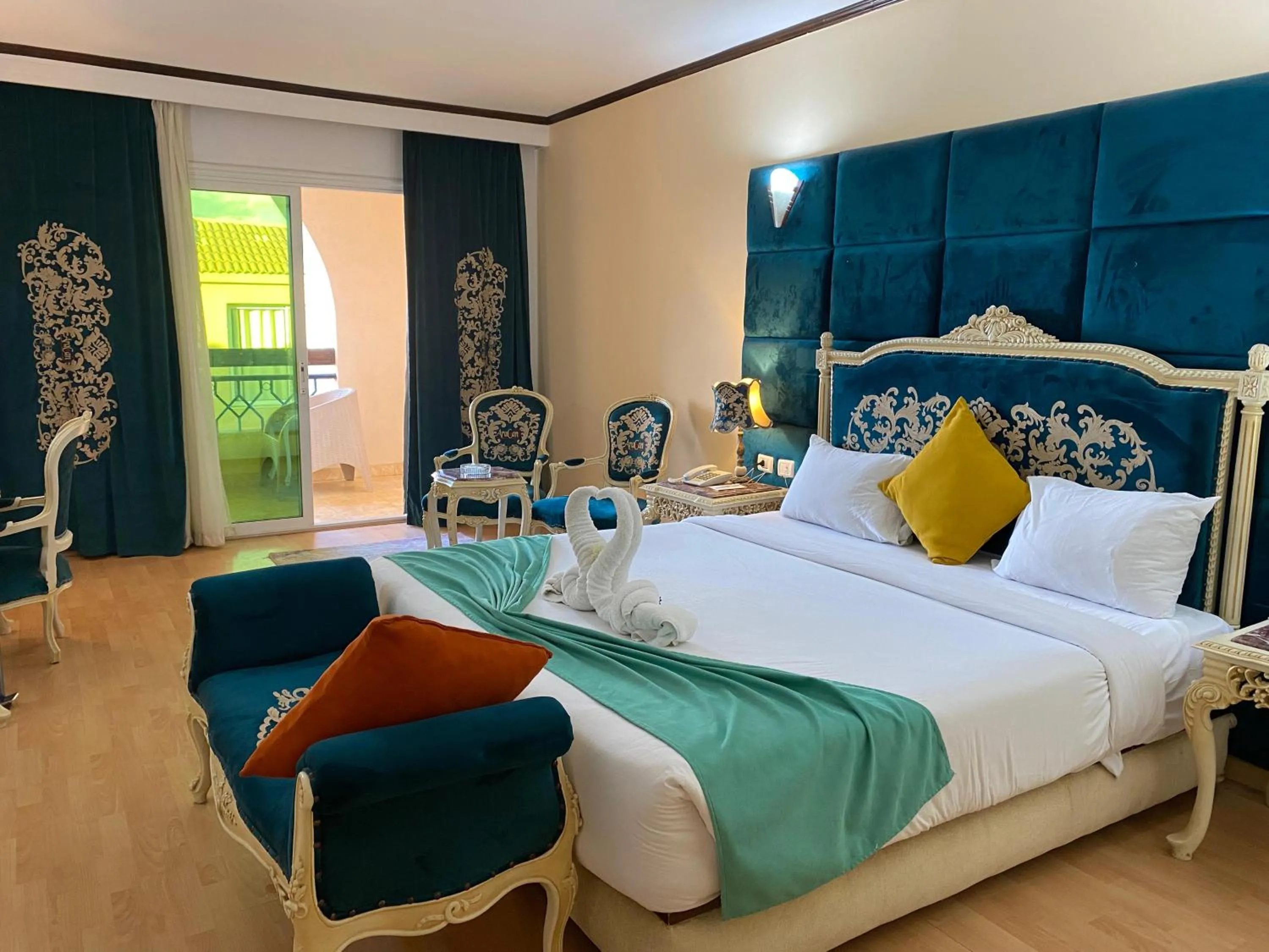 Bedroom, Bed in Aracan Portsaid