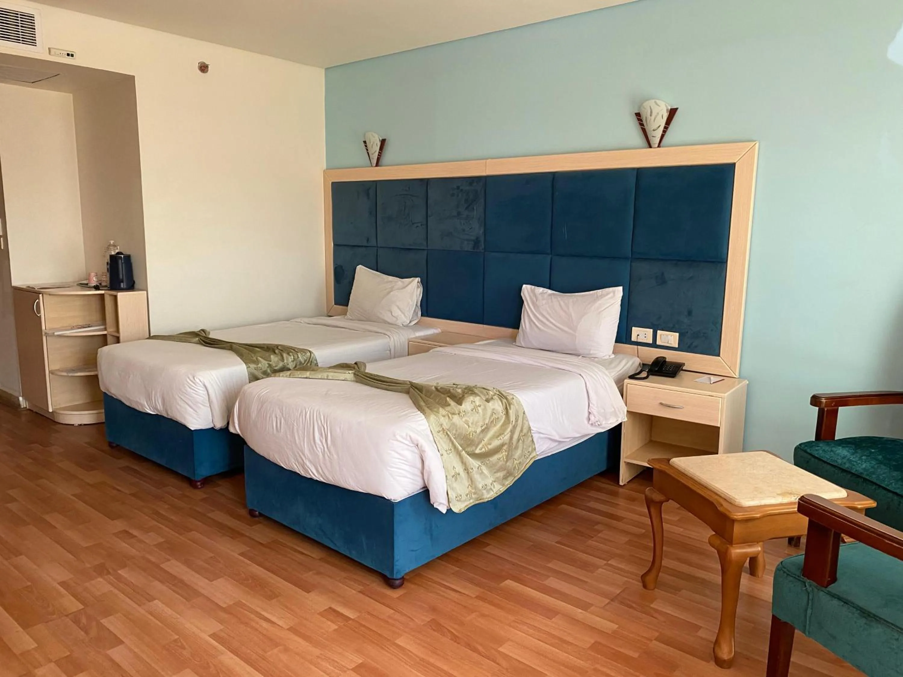 Bedroom, Bed in Aracan Portsaid