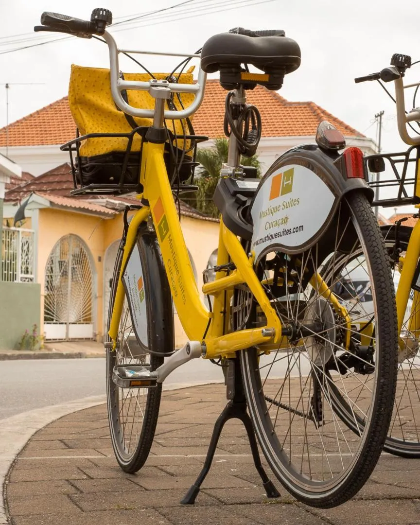 People in Mustique Suites Curacao