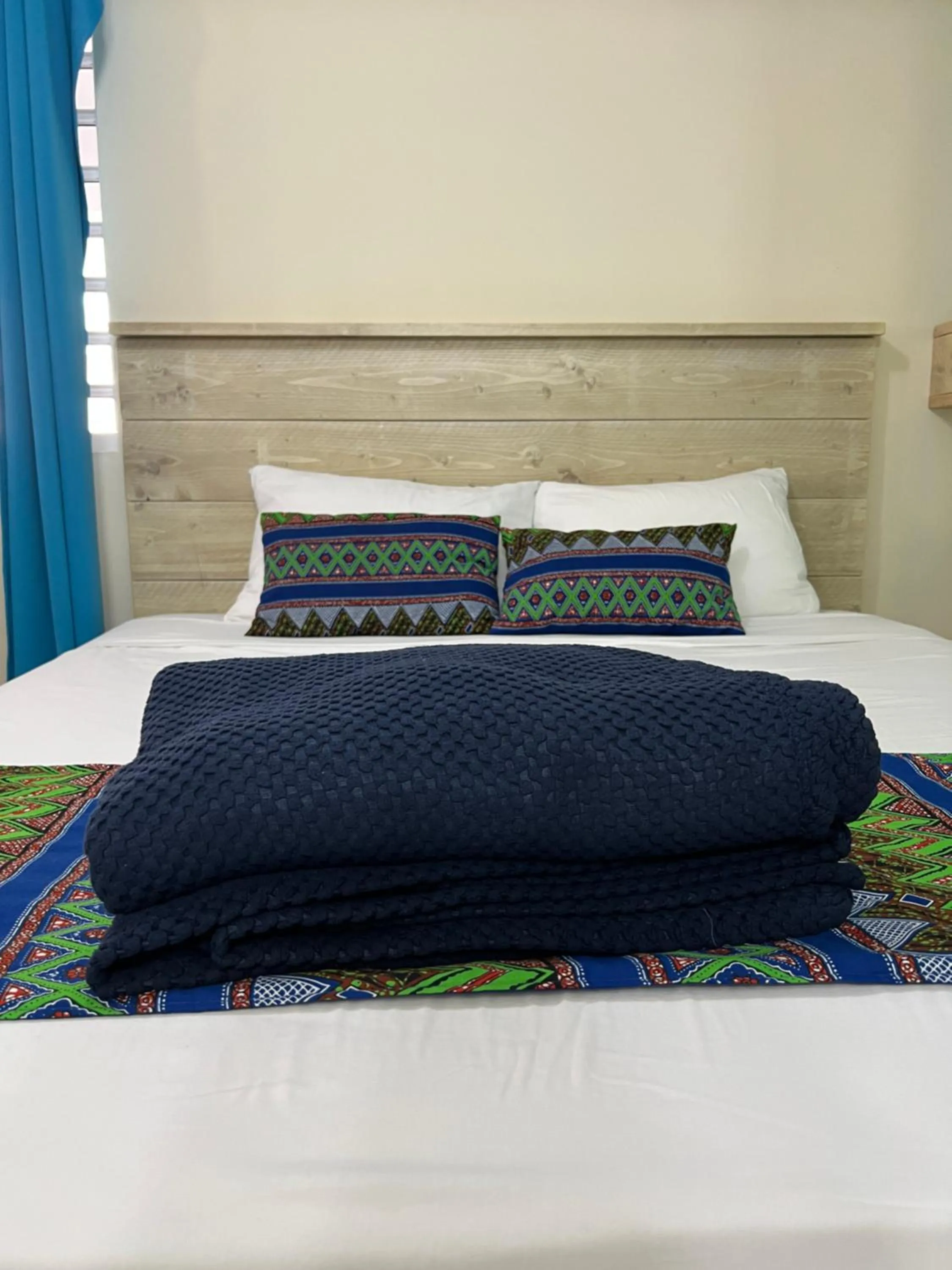 Bed in Mustique Suites Curacao