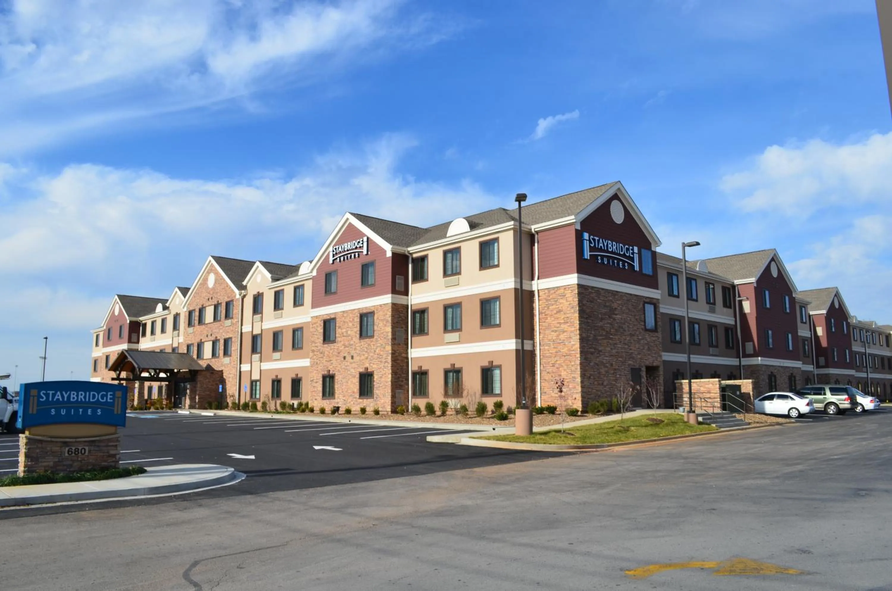 Property building in Staybridge Suites Bowling Green by IHG