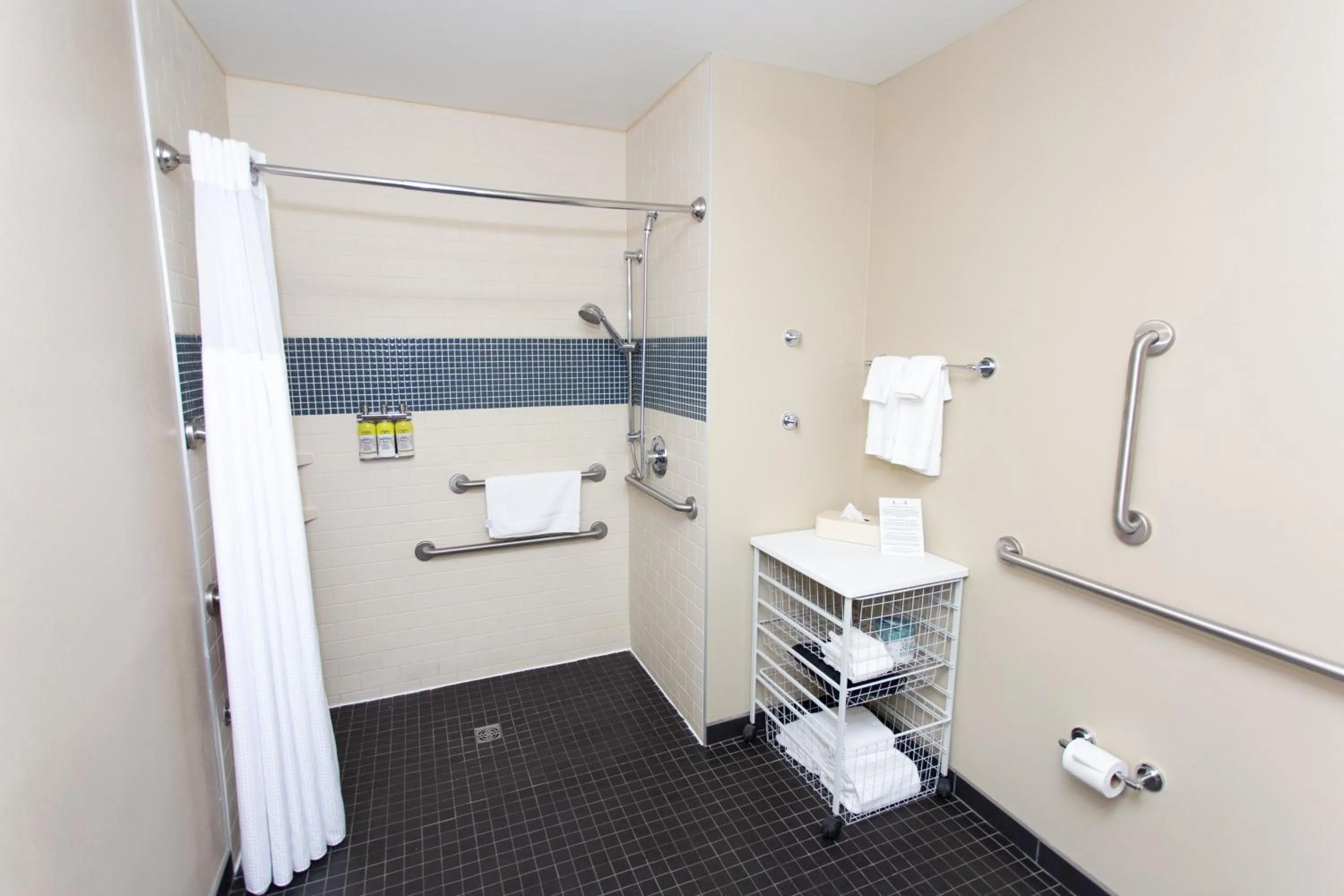 Bathroom in Staybridge Suites Bowling Green by IHG