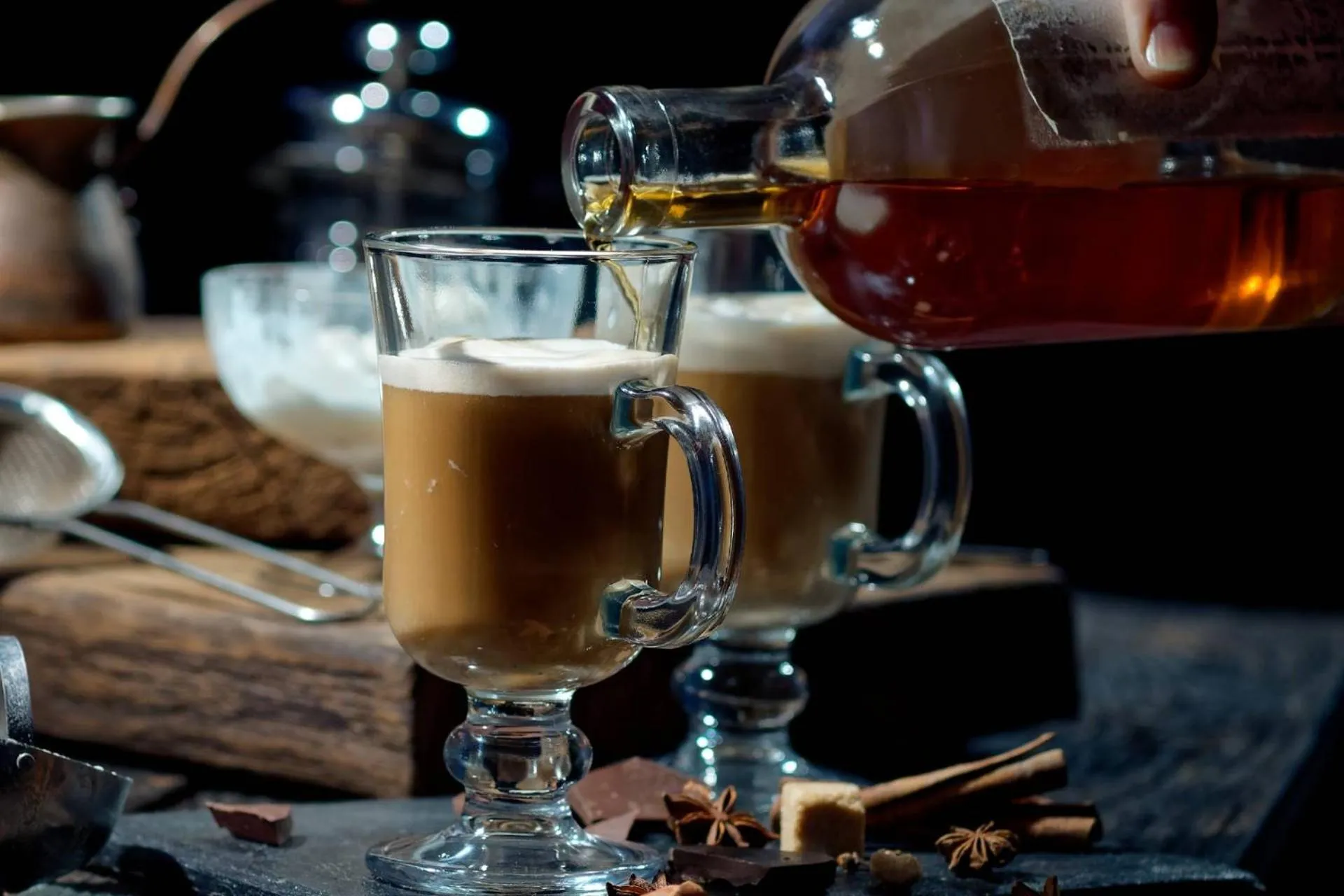 Restaurant/places to eat in Campfire Hotel