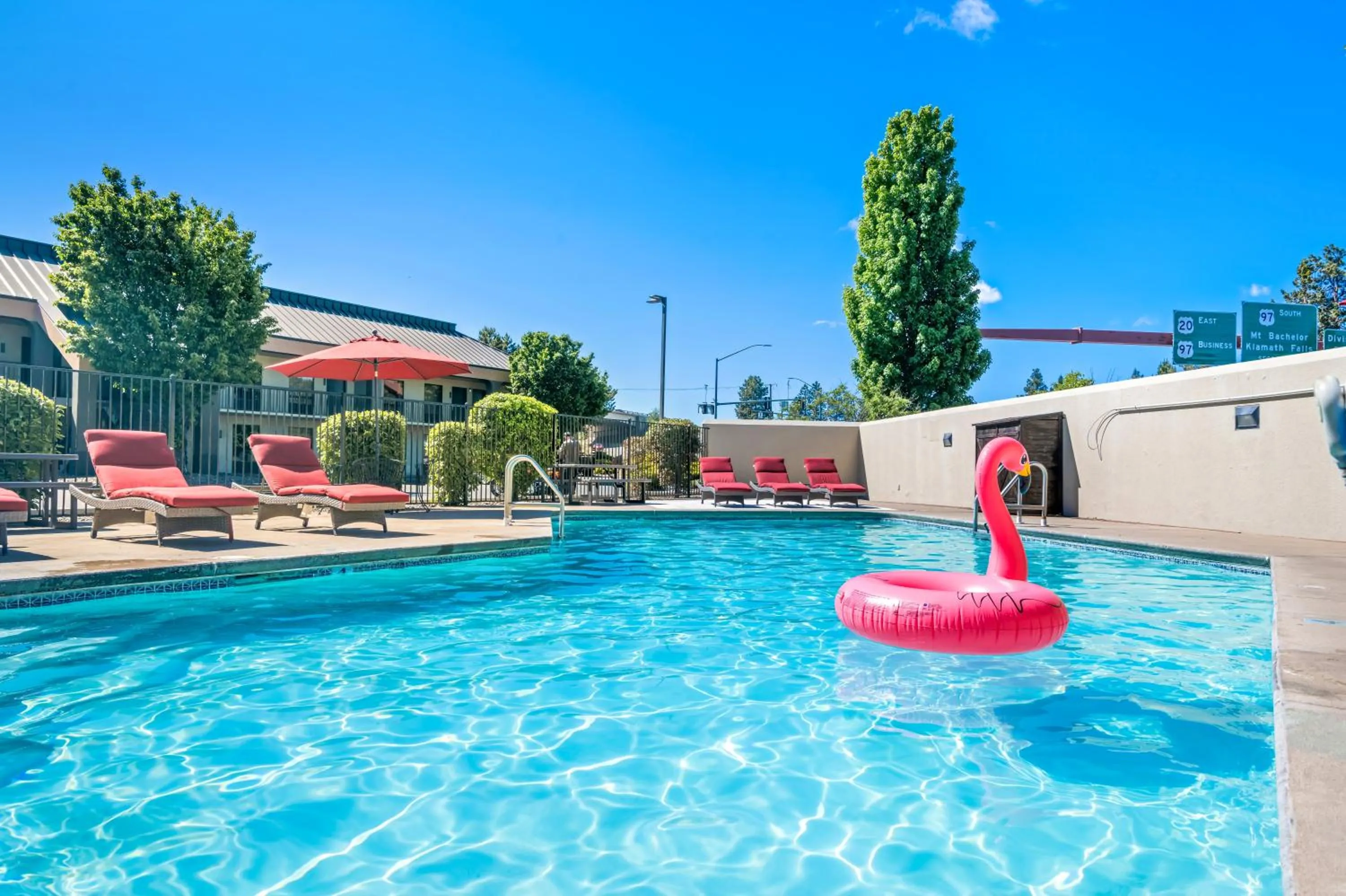 Pool view in Red Lion Inn & Suites Deschutes River - Bend