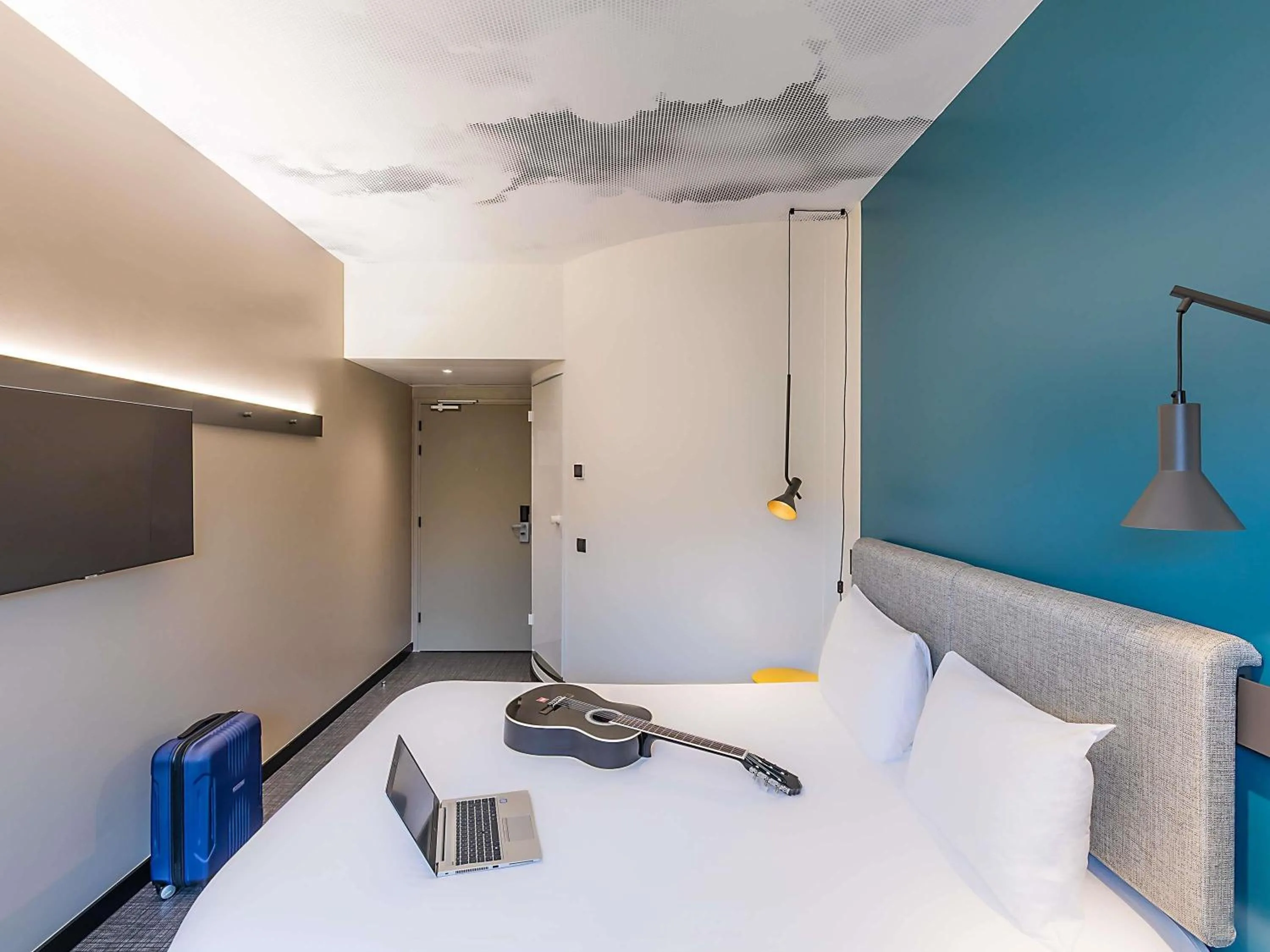 Bedroom, Bed in Hotel ibis Lisboa Alfragide