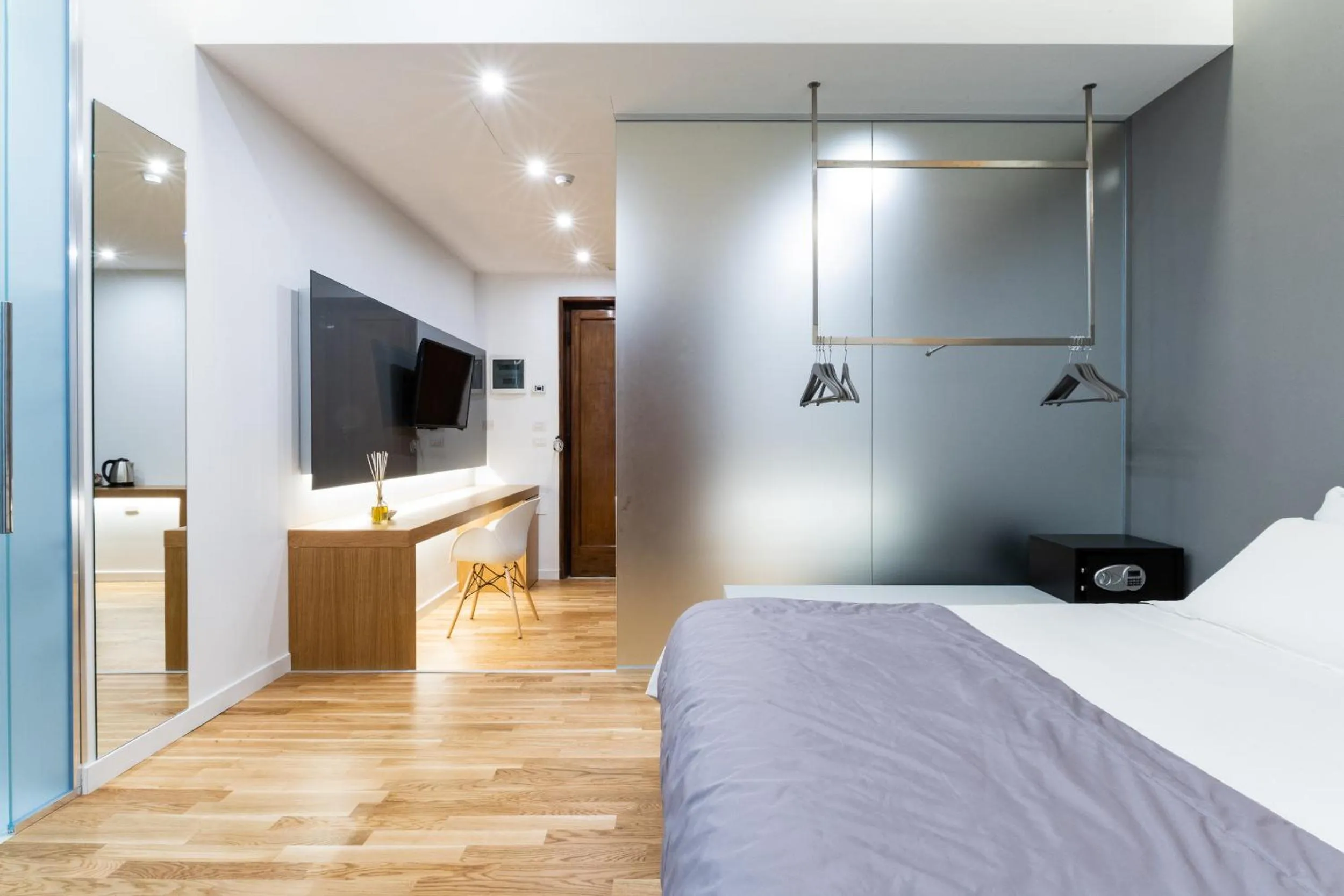 Photo of the whole room, Bed in Concept Terrace Hotel