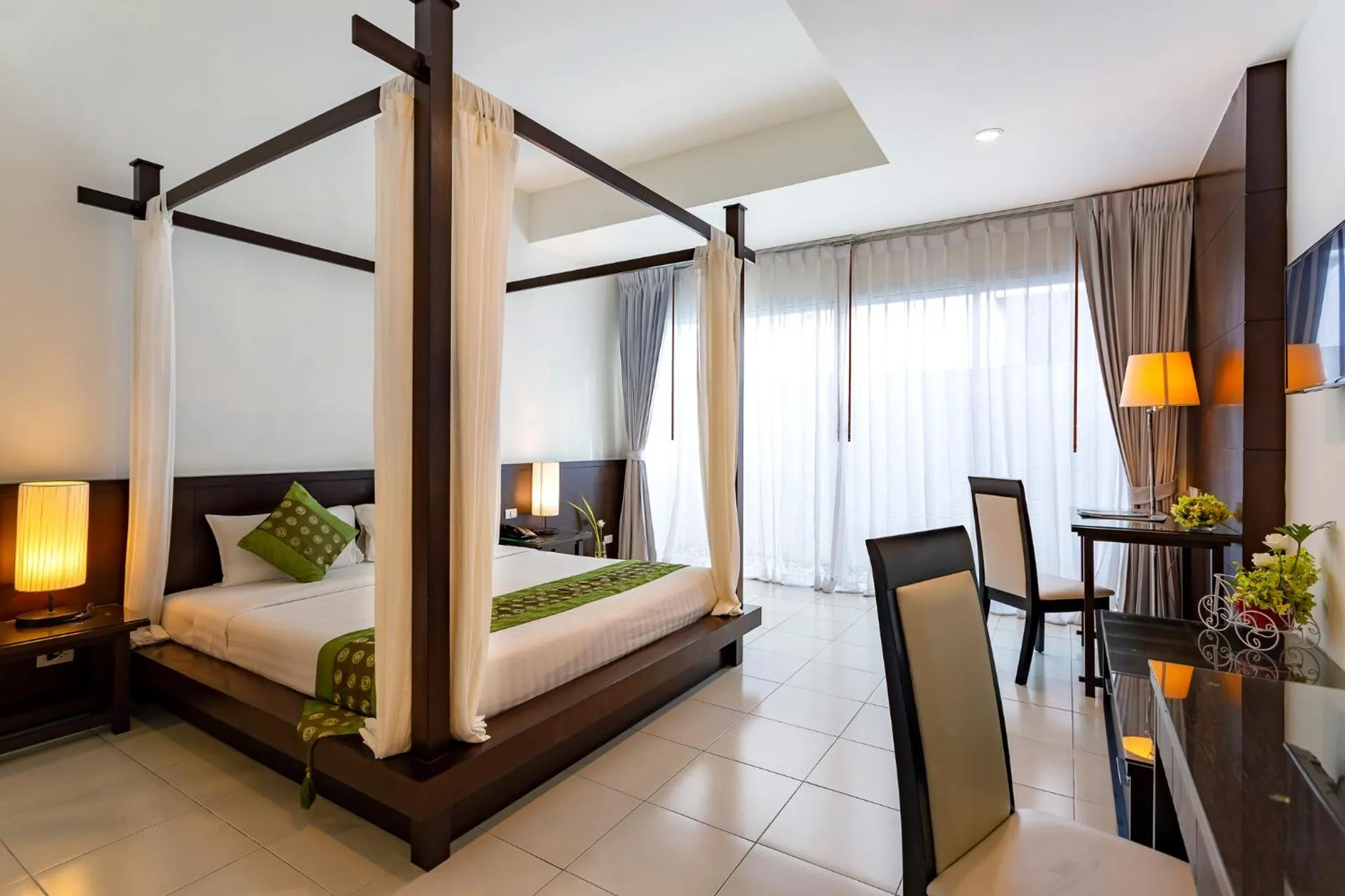 Photo of the whole room, Bed in The Palmery Resort