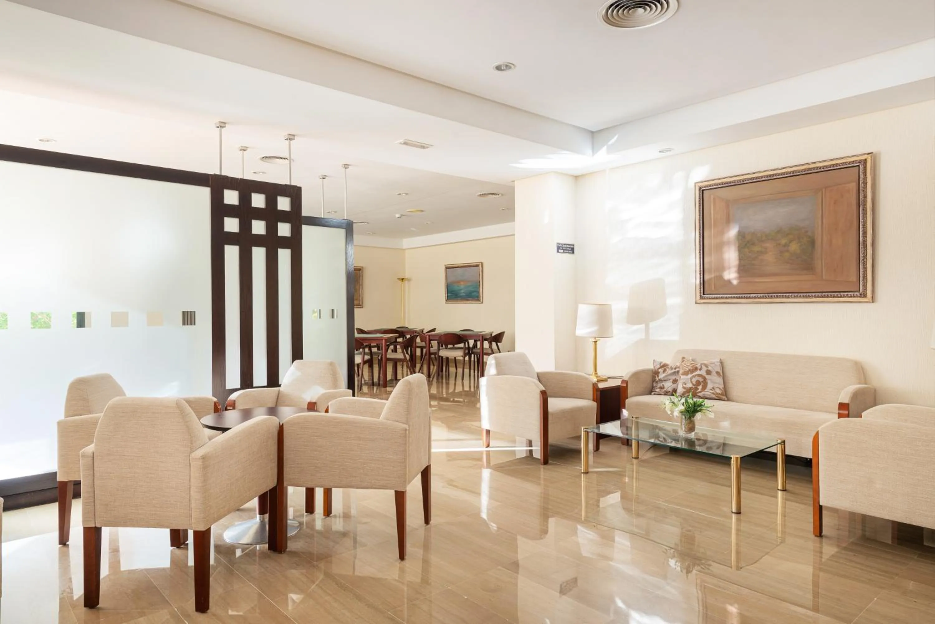 Lounge or bar in Welikehotel Marfil Playa