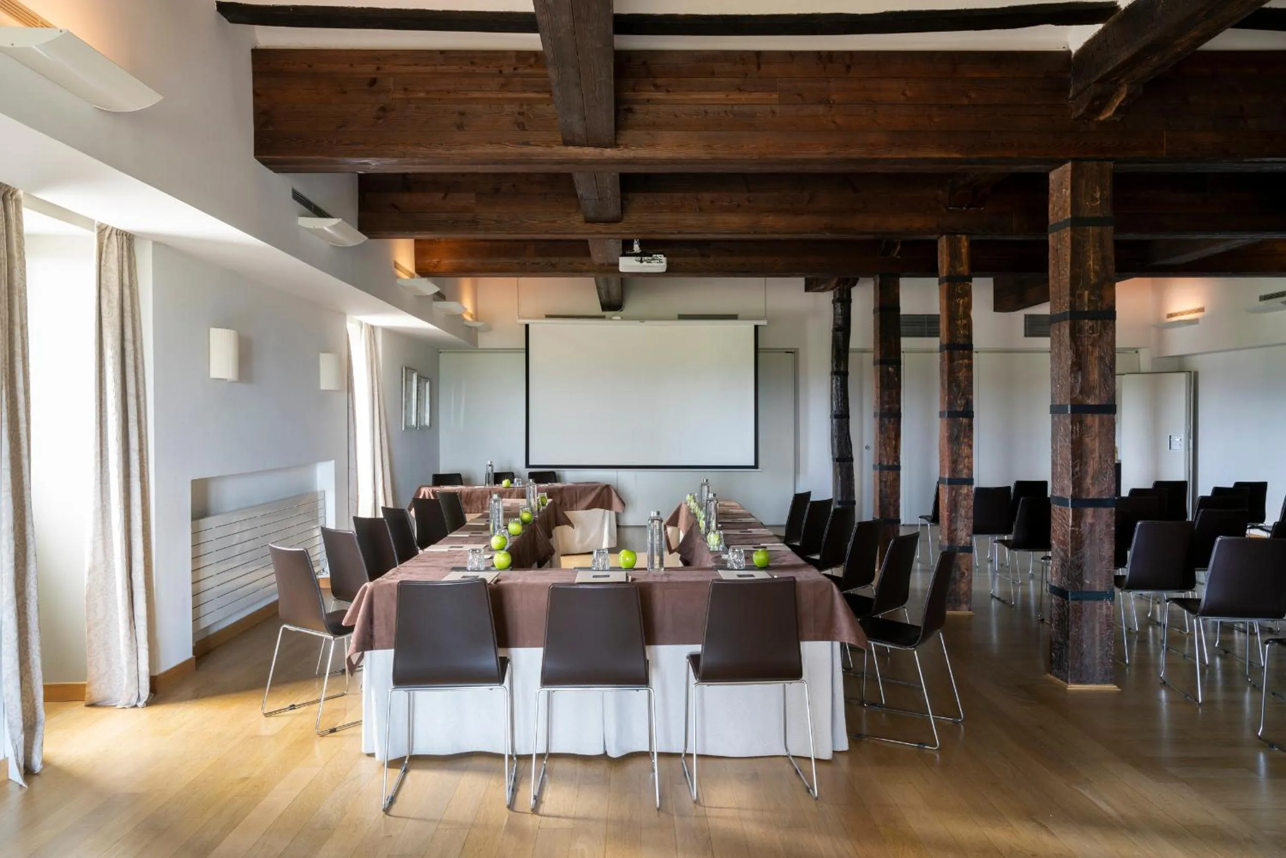 Meeting/conference room in Parador de Argómaniz