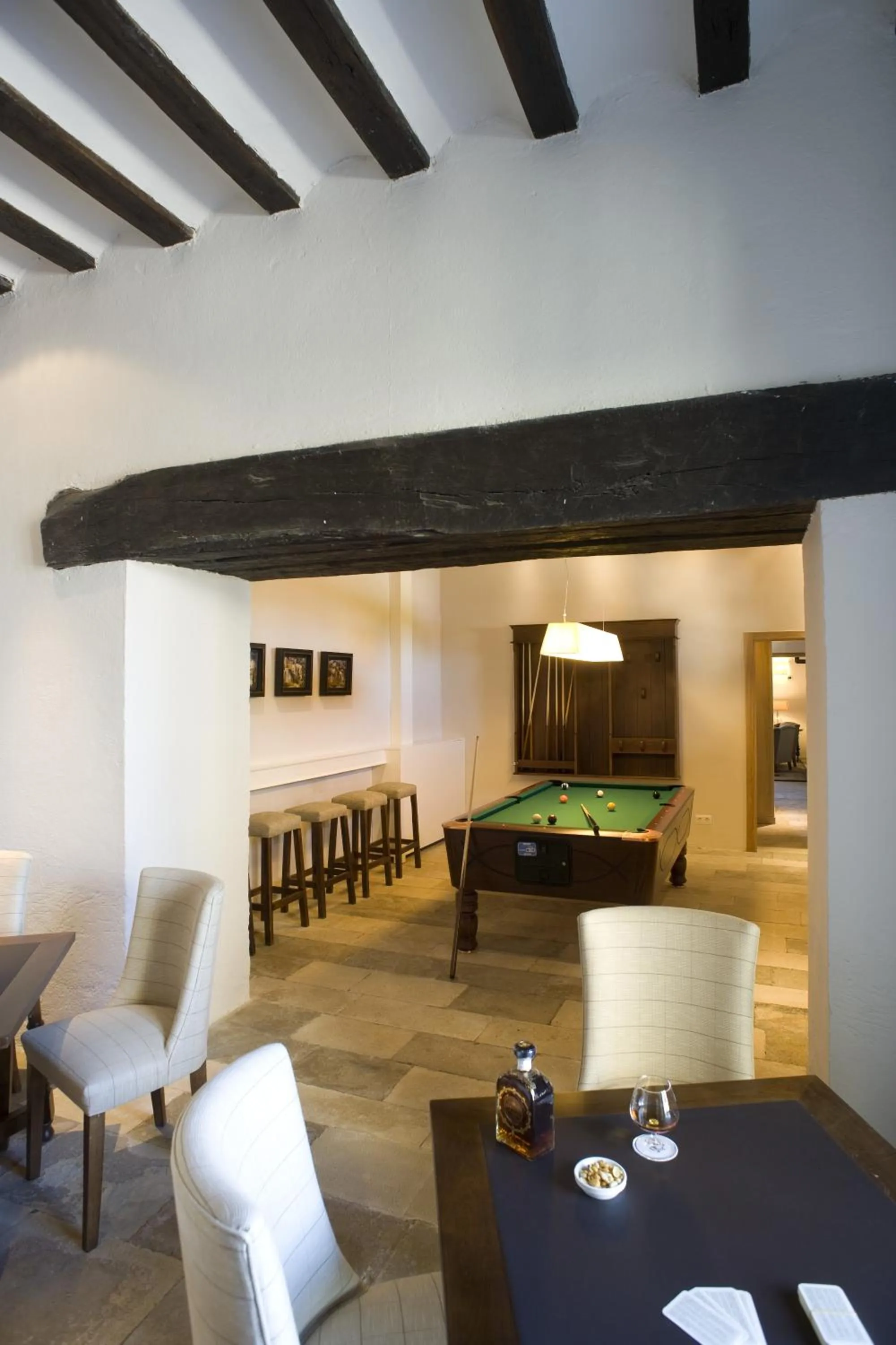Billiard in Parador de Argómaniz