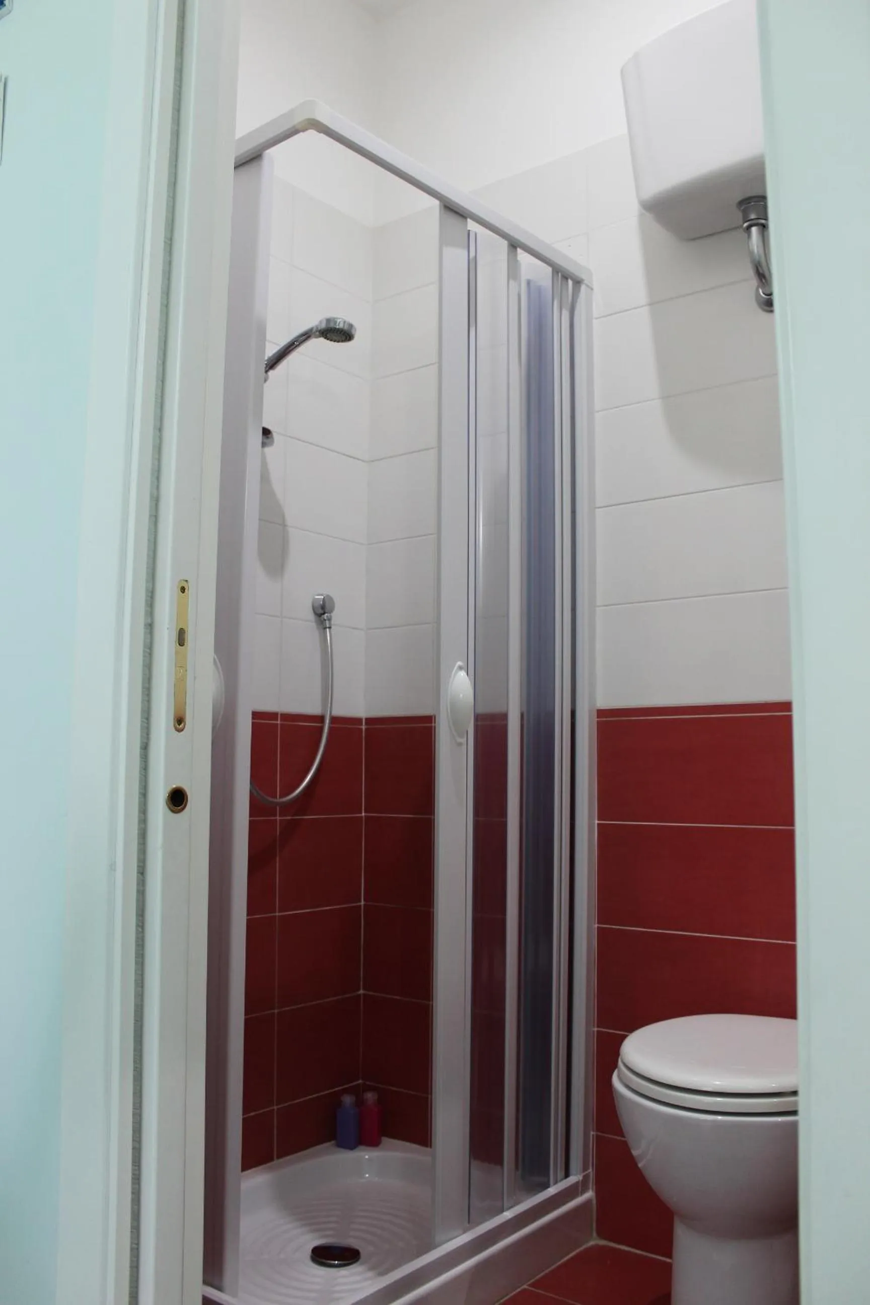 Bathroom in Viaggio a Napoli B&B