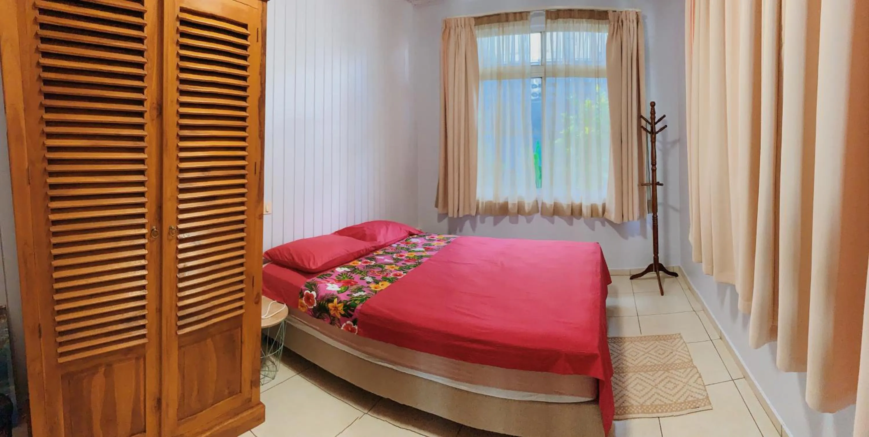 Bed in City Home Tahiti