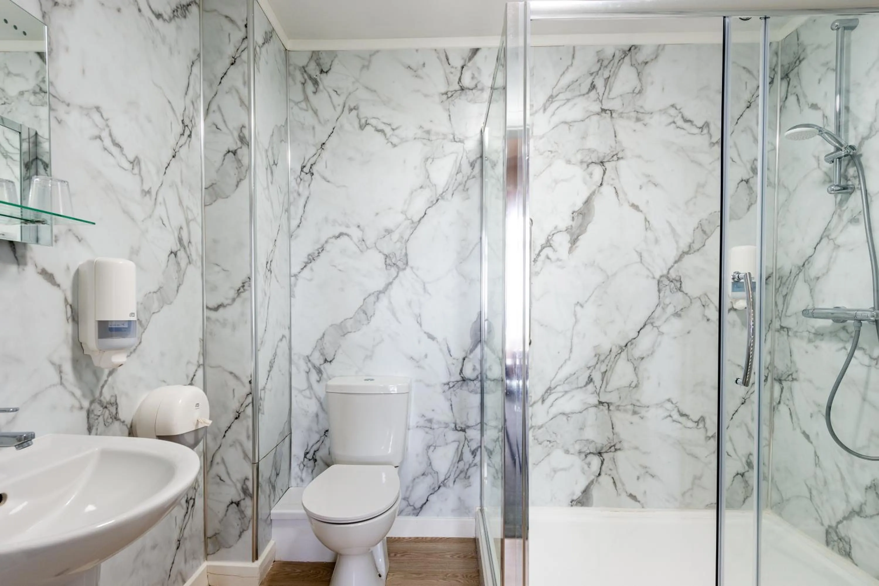 Shower in The Esplanade Hotel