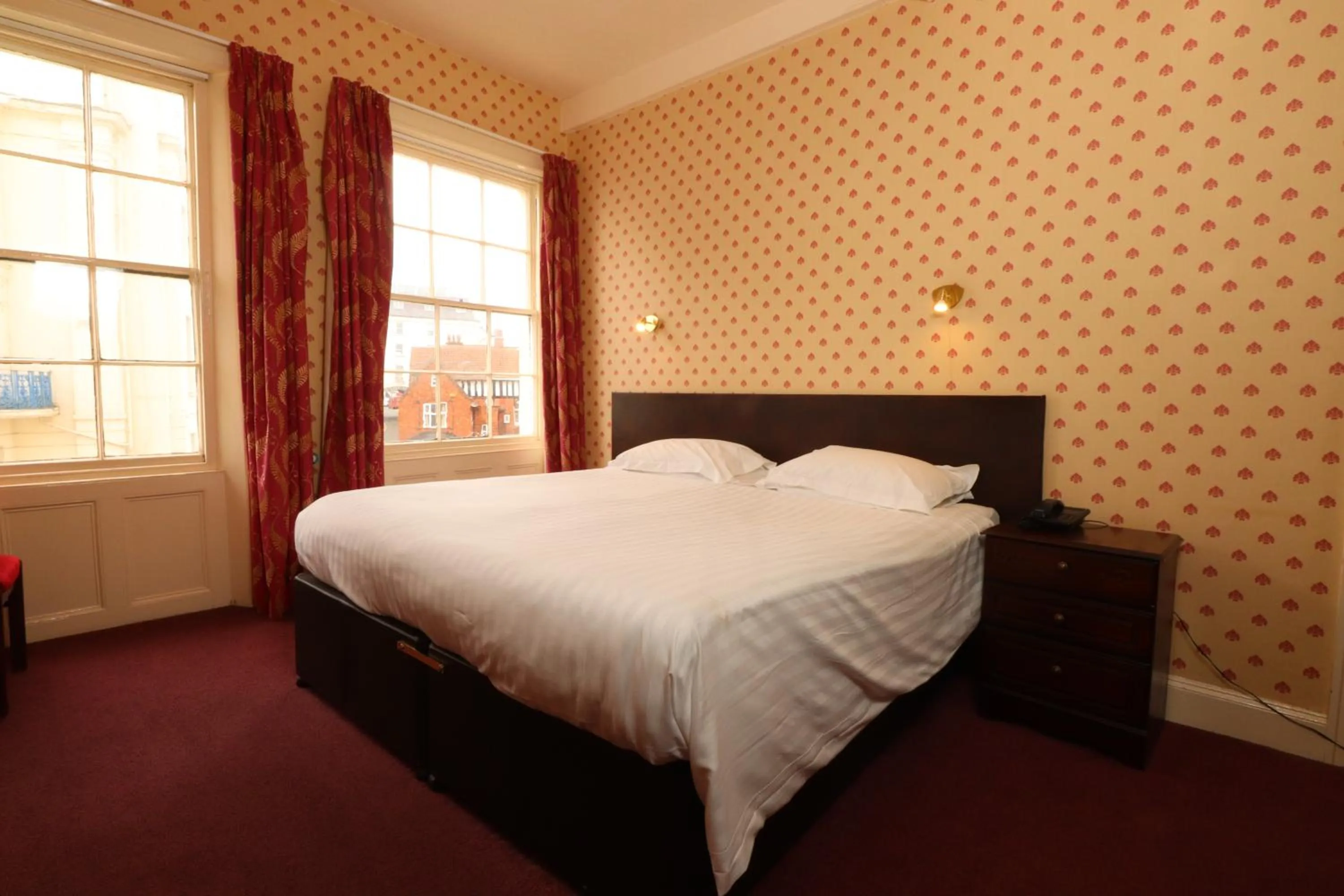 Photo of the whole room in The Esplanade Hotel