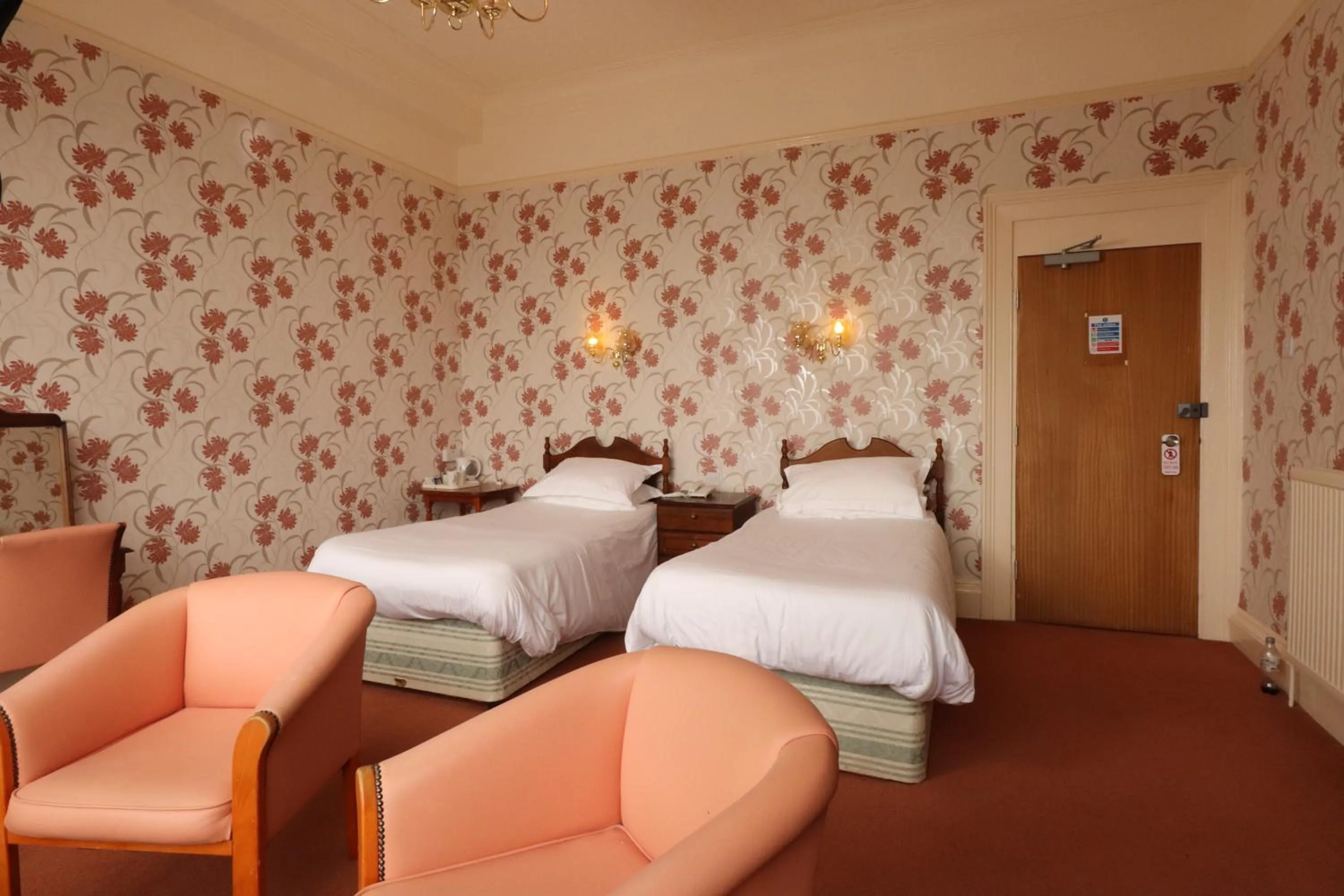 Photo of the whole room in The Esplanade Hotel