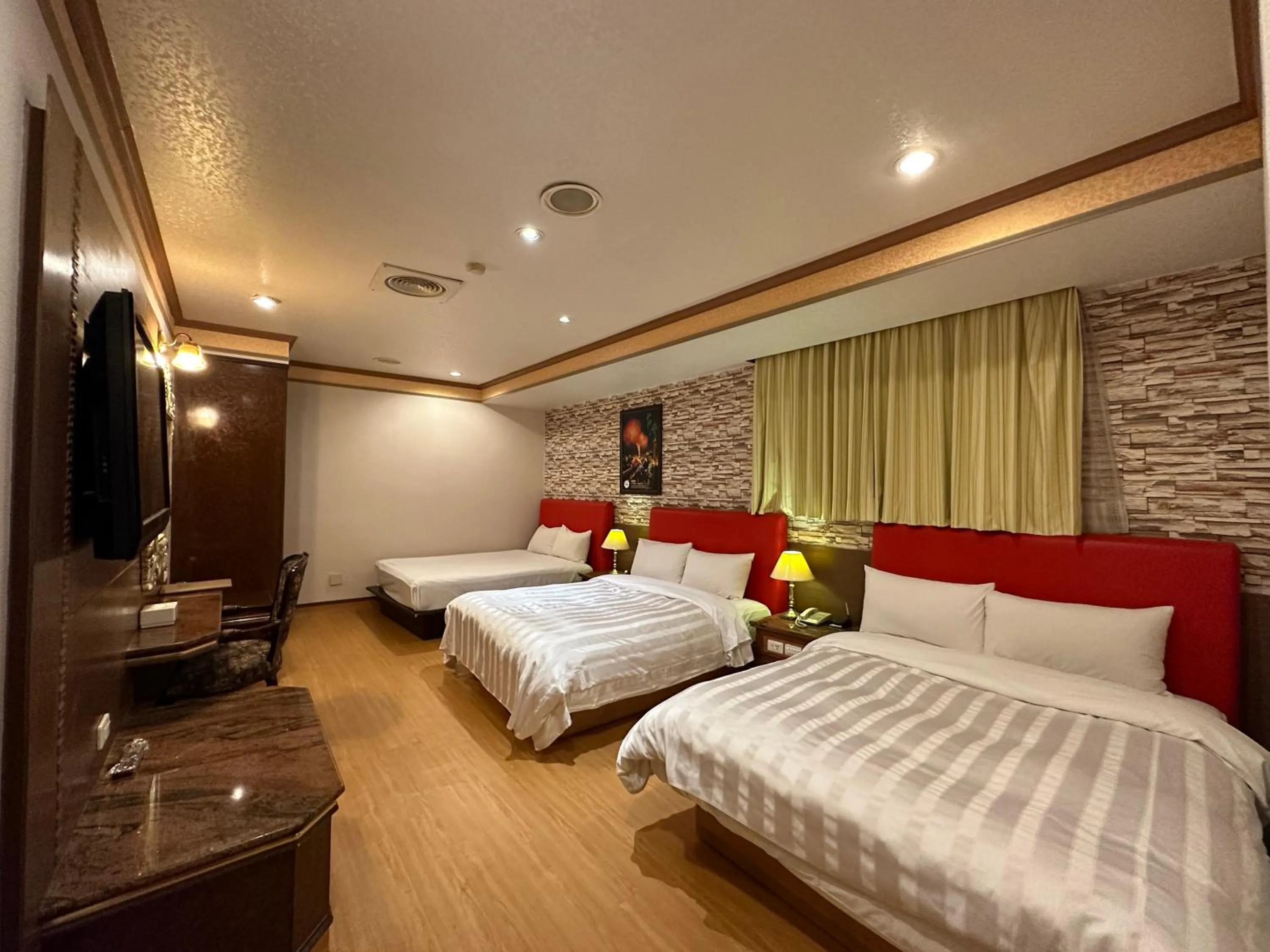 Photo of the whole room in Wenpin Hotel - Pier 2