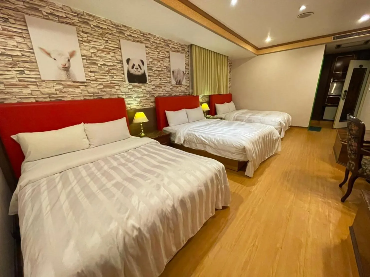 Bedroom in Wenpin Hotel - Pier 2