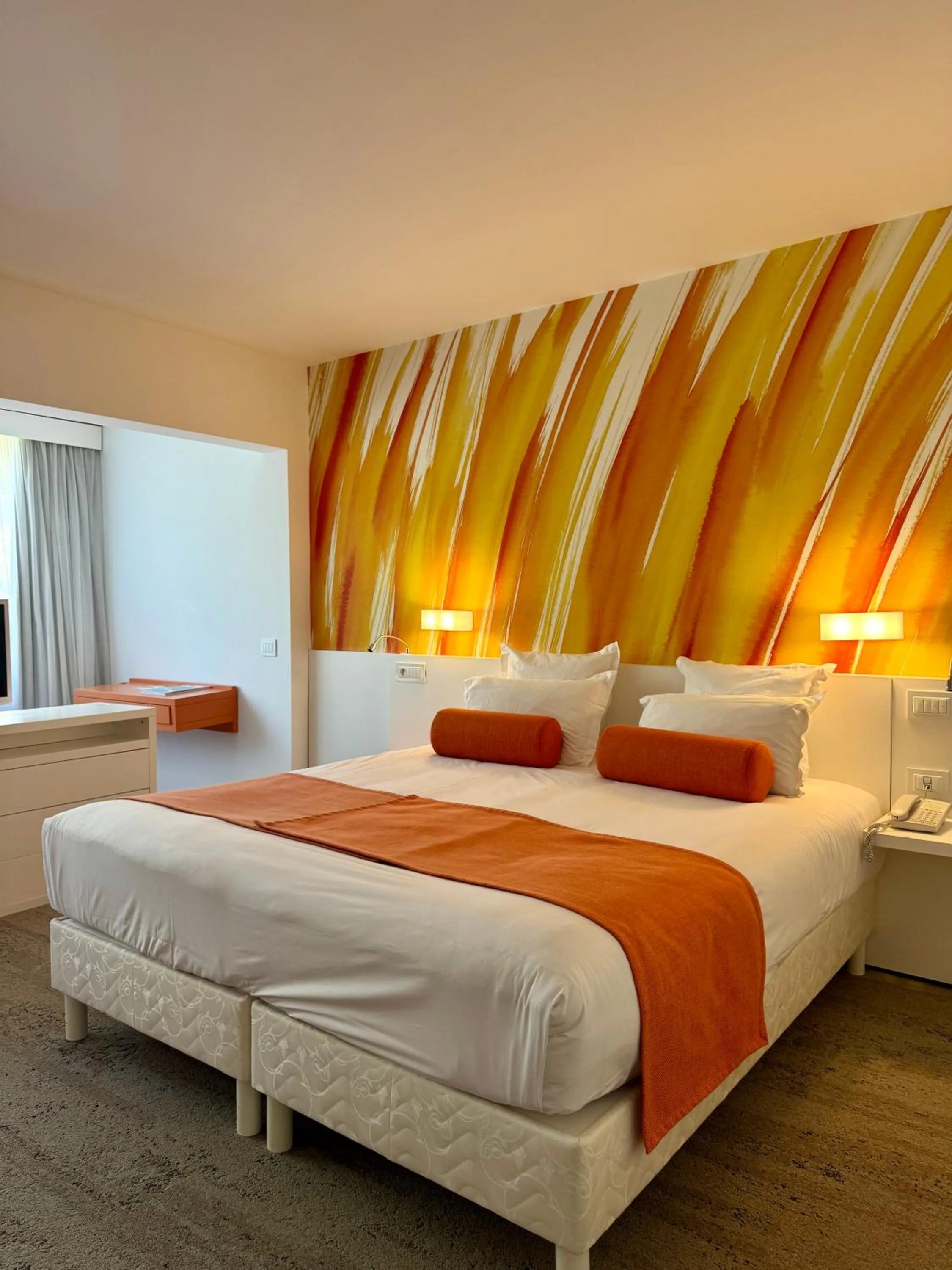 Bedroom, Bed in Hotel Restaurant La Vague de Saint Paul